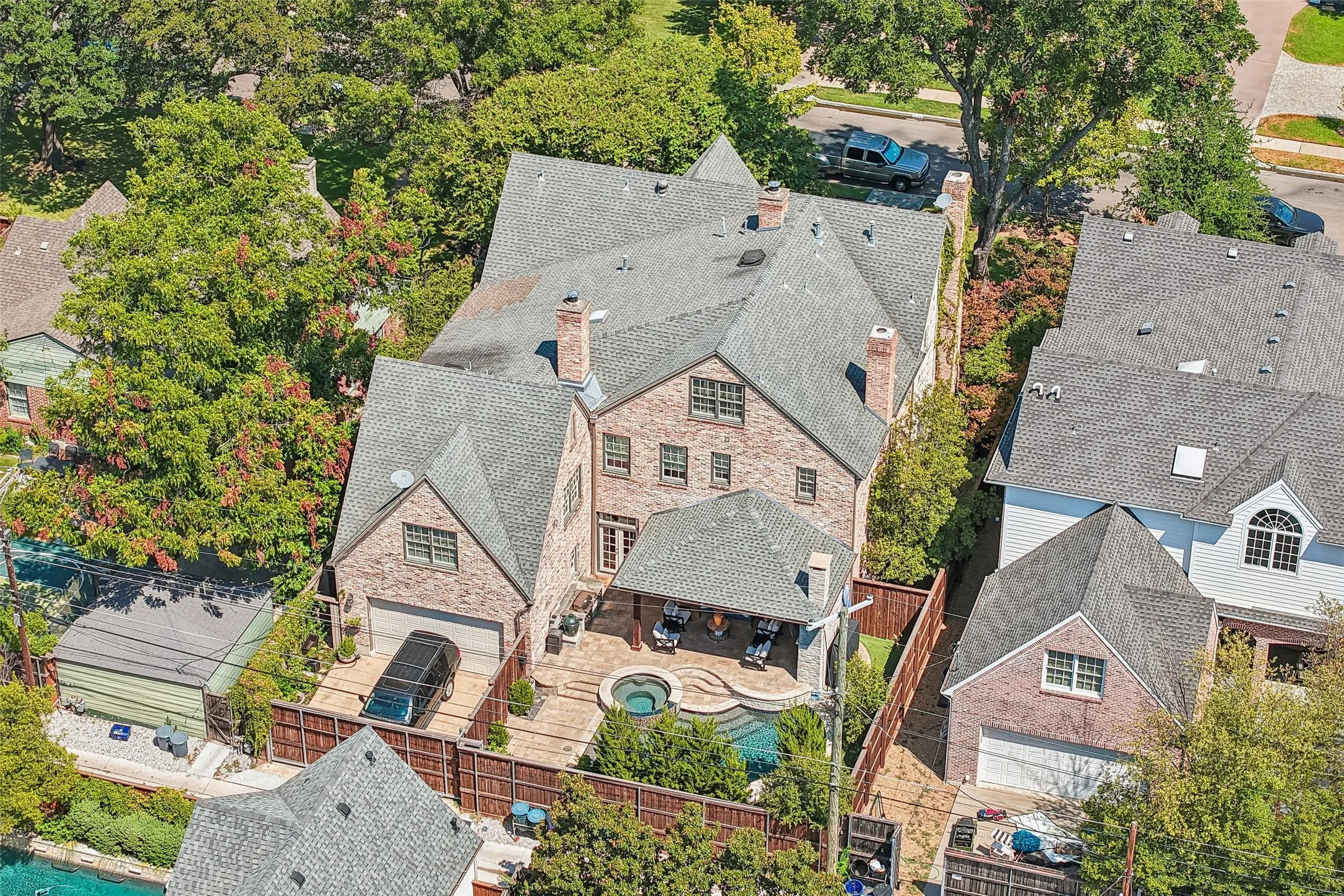 Single Family Residence For Sale in Dallas County , 3133 Purdue Avenue, University Park, Texas 75225, 5 Bedroom, 8 Bathroom, 2 Garage spaces, 6,376 Sqft, built in 2001, mls#21372986, Real Estate Agent in University Park, Homes For Sale in Dallas county, Homes For Sale in University Park, Realtor in University Park Texas, Real Estate Brokerage Independent Realty Texas, Luminita Cordes Realtor