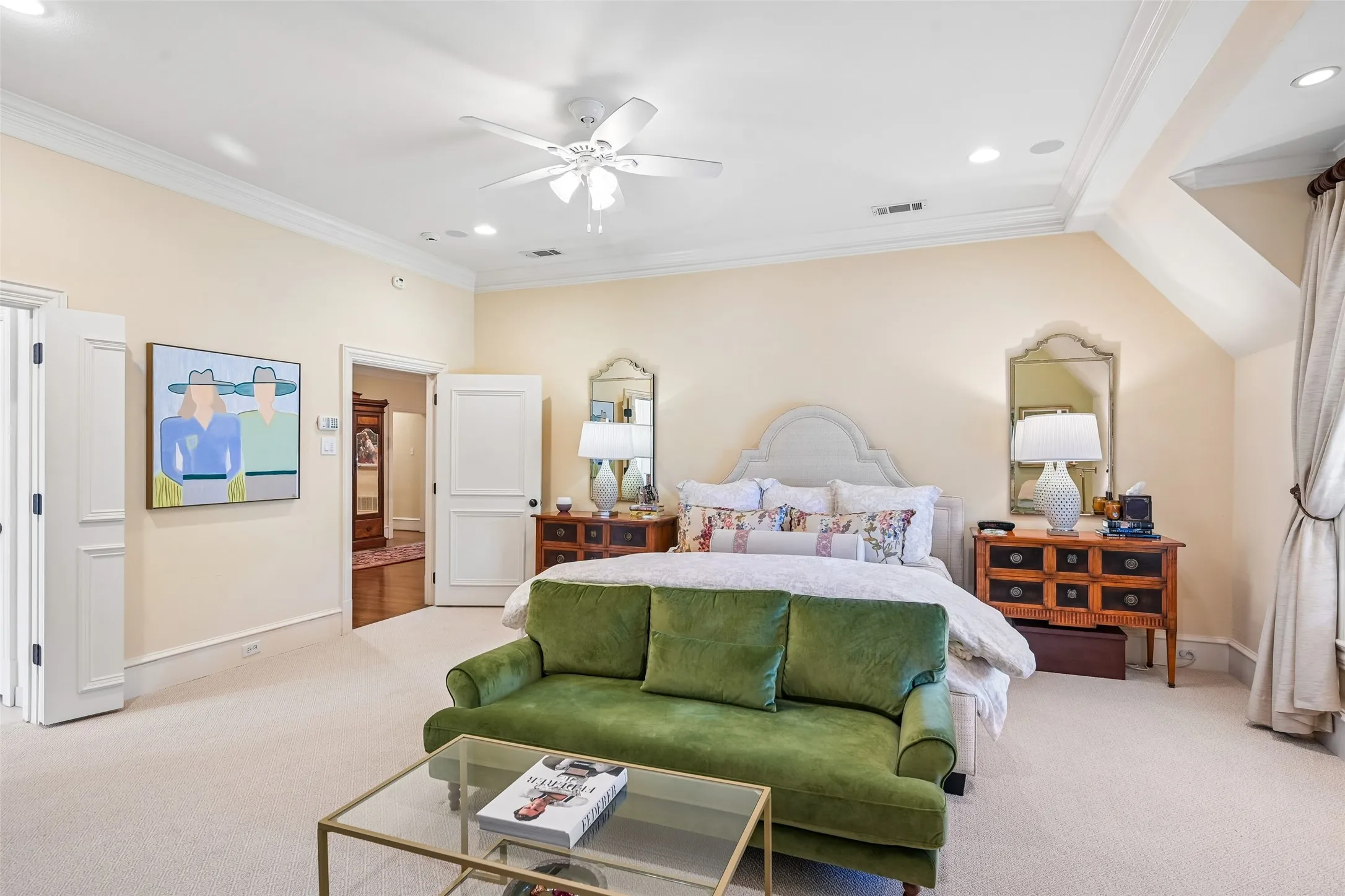 Single Family Residence For Sale in Dallas County , 3133 Purdue Avenue, University Park, Texas 75225, 5 Bedroom, 8 Bathroom, 2 Garage spaces, 6,376 Sqft, built in 2001, mls#21372986, Real Estate Agent in University Park, Homes For Sale in Dallas county, Homes For Sale in University Park, Realtor in University Park Texas, Real Estate Brokerage Independent Realty Texas, Luminita Cordes Realtor