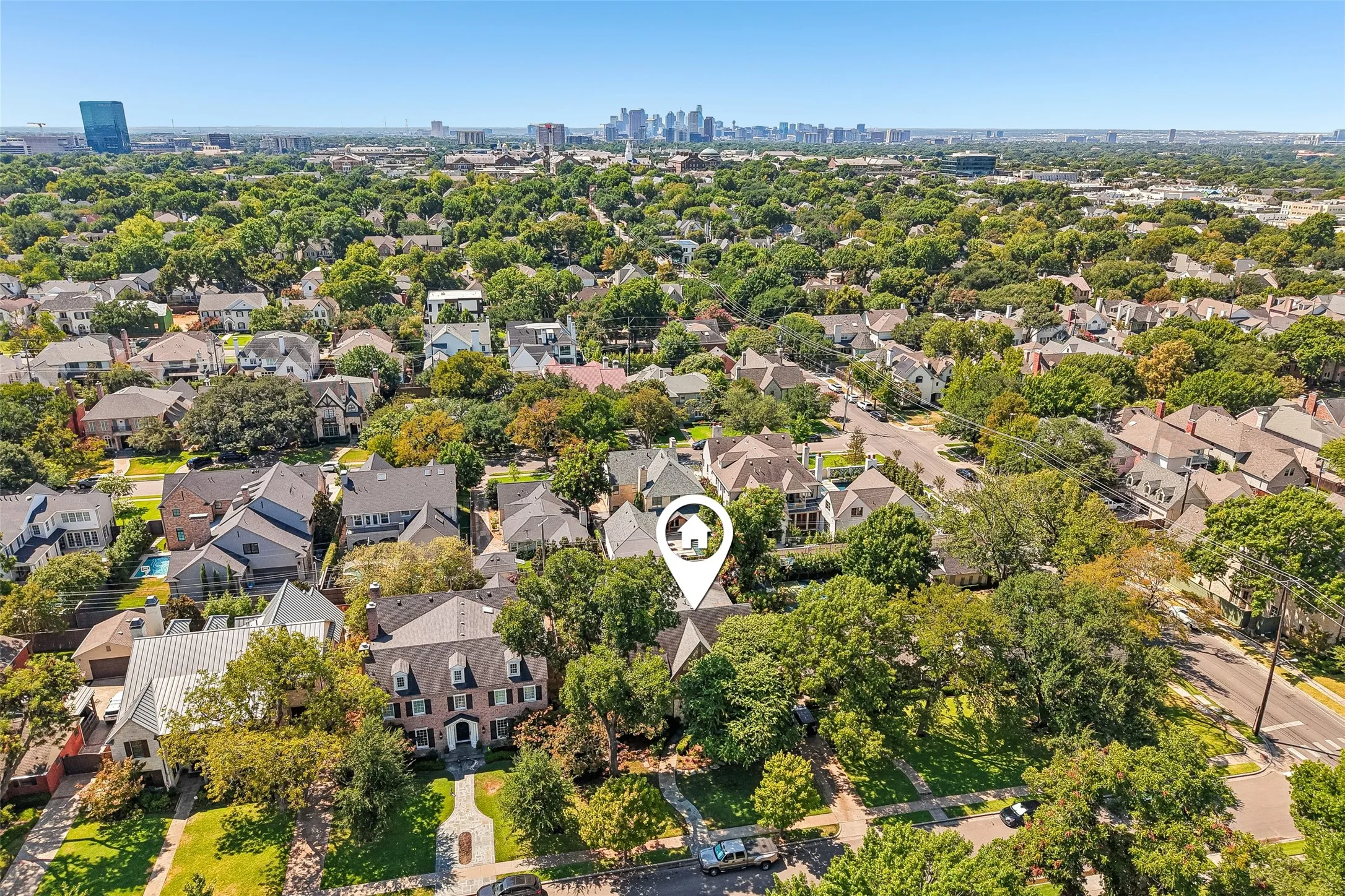 Single Family Residence For Sale in Dallas County , 3133 Purdue Avenue, University Park, Texas 75225, 5 Bedroom, 8 Bathroom, 2 Garage spaces, 6,376 Sqft, built in 2001, mls#21372986, Real Estate Agent in University Park, Homes For Sale in Dallas county, Homes For Sale in University Park, Realtor in University Park Texas, Real Estate Brokerage Independent Realty Texas, Luminita Cordes Realtor