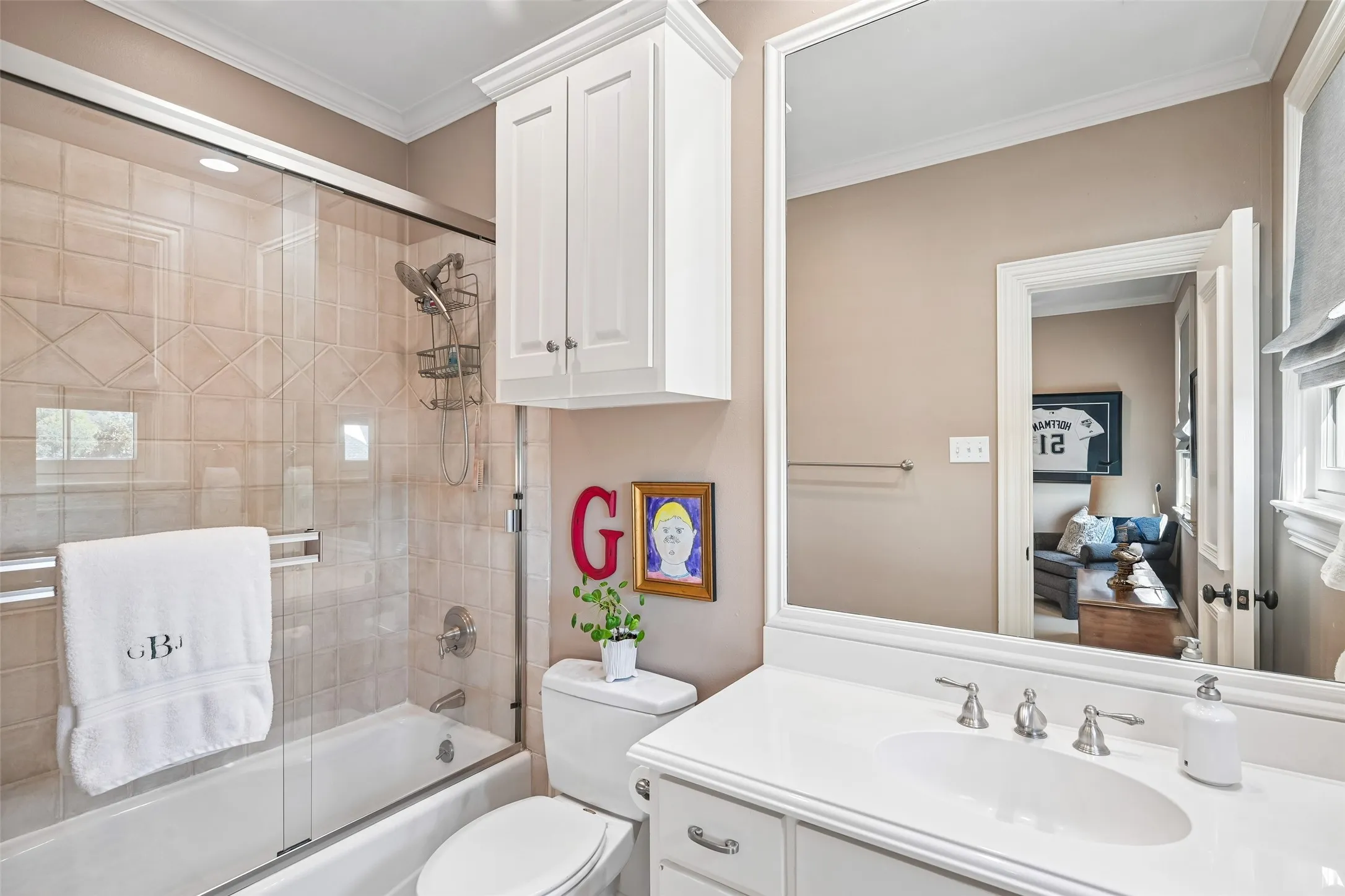 Single Family Residence For Sale in Dallas County , 3133 Purdue Avenue, University Park, Texas 75225, 5 Bedroom, 8 Bathroom, 2 Garage spaces, 6,376 Sqft, built in 2001, mls#21372986, Real Estate Agent in University Park, Homes For Sale in Dallas county, Homes For Sale in University Park, Realtor in University Park Texas, Real Estate Brokerage Independent Realty Texas, Luminita Cordes Realtor