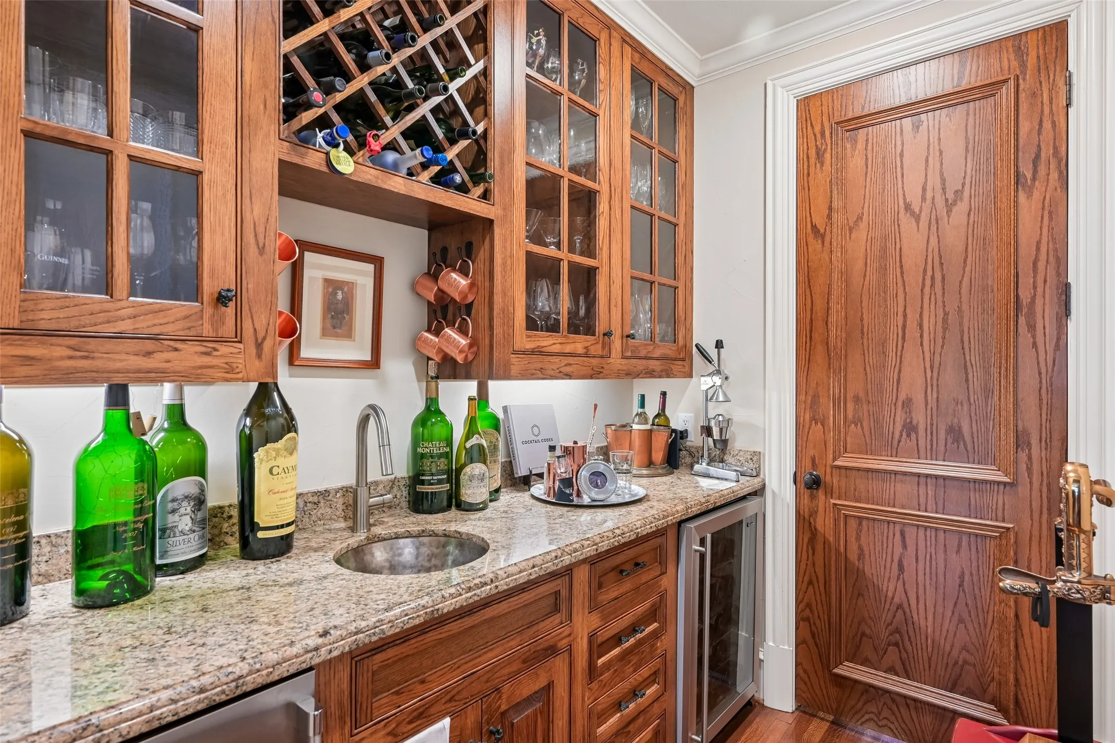 Single Family Residence For Sale in Dallas County , 3133 Purdue Avenue, University Park, Texas 75225, 5 Bedroom, 8 Bathroom, 2 Garage spaces, 6,376 Sqft, built in 2001, mls#21372986, Real Estate Agent in University Park, Homes For Sale in Dallas county, Homes For Sale in University Park, Realtor in University Park Texas, Real Estate Brokerage Independent Realty Texas, Luminita Cordes Realtor