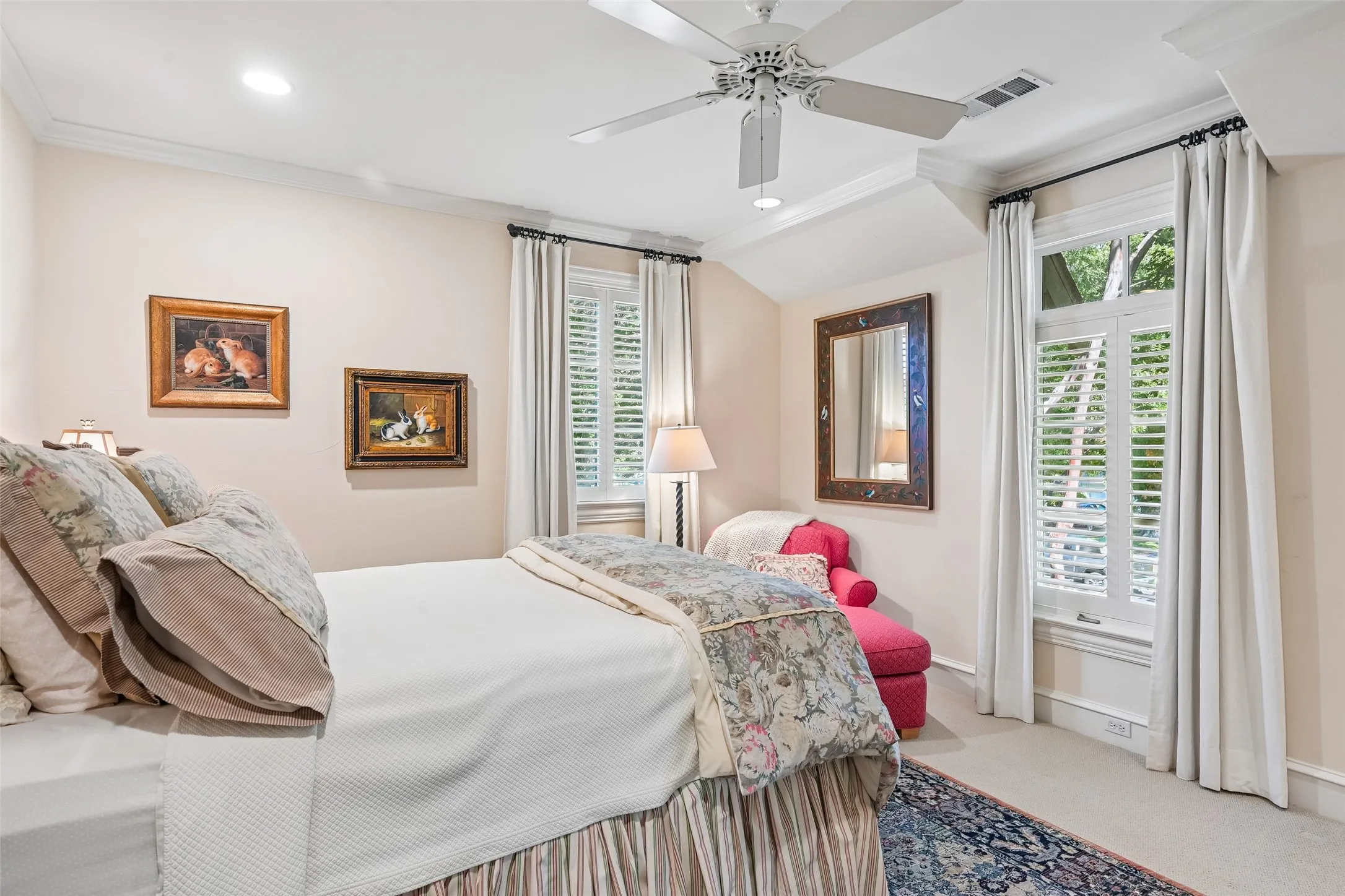 Single Family Residence For Sale in Dallas County , 3133 Purdue Avenue, University Park, Texas 75225, 5 Bedroom, 8 Bathroom, 2 Garage spaces, 6,376 Sqft, built in 2001, mls#21372986, Real Estate Agent in University Park, Homes For Sale in Dallas county, Homes For Sale in University Park, Realtor in University Park Texas, Real Estate Brokerage Independent Realty Texas, Luminita Cordes Realtor