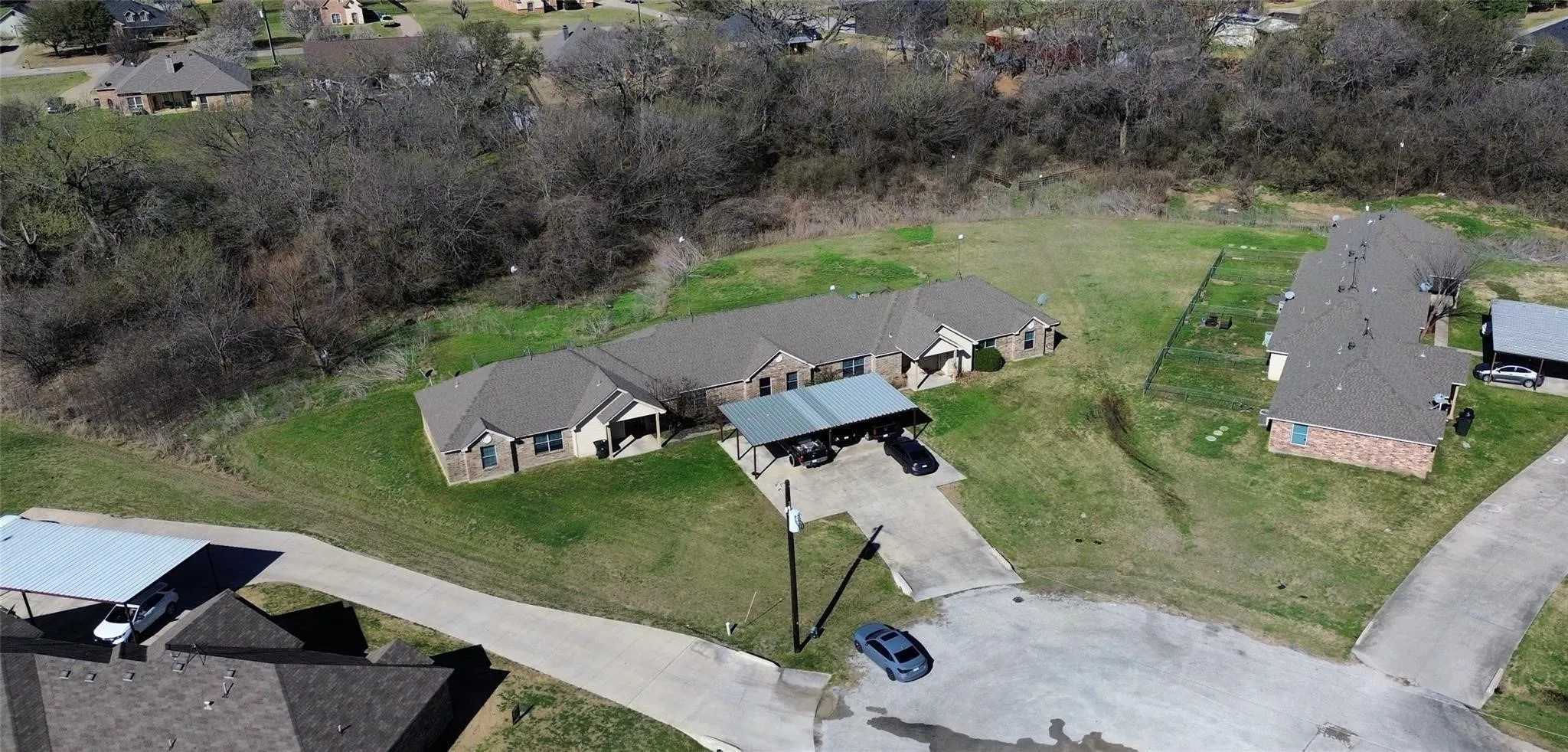 Apartment For Rent in Parker County , 130 Sunburst Court 132, Weatherford, Texas 76087, 3 Bedroom, 2 Bathroom, Garage spaces, 1,093 Sqft, built in 2009, mls#21350602, Real Estate Agent in Weatherford, Homes For Rent in Parker county, Homes For Rent in Weatherford, Realtor in Weatherford Texas, Real Estate Brokerage Independent Realty Texas, Luminita Cordes Realtor