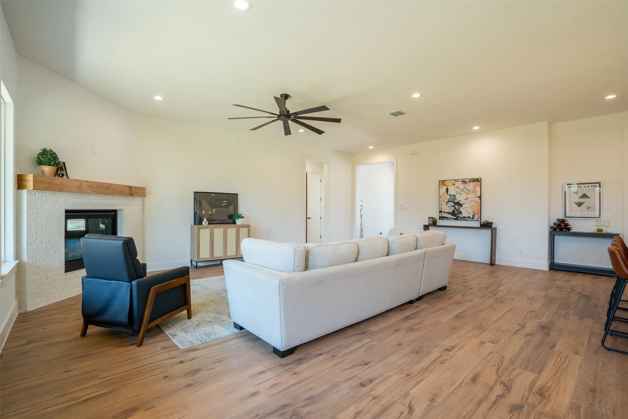 Single Family Residence For Sale in Tarrant County , 944 Claystone Ridge Drive, Fort Worth, Texas 76028, 3 Bedroom, 2 Bathroom, 2 Garage spaces, 2,470 Sqft, built in 2026, mls#21376247, Real Estate Agent in Fort Worth, Homes For Sale in Tarrant county, Homes For Sale in Fort Worth, Realtor in Fort Worth Texas, Real Estate Brokerage Independent Realty Texas, Luminita Cordes Realtor