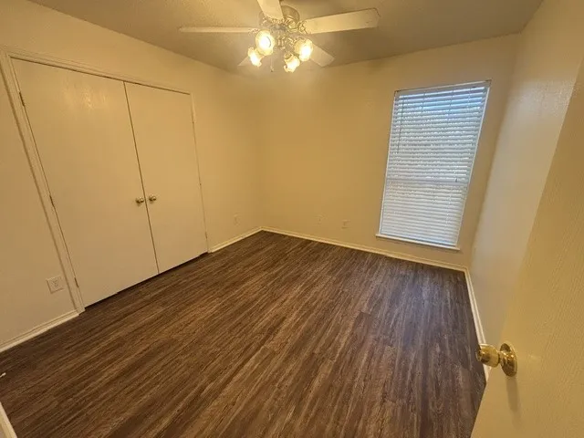 Single Family Residence For Rent in Johnson County , 1024 Carlin Lane, Burleson, Texas 76028, 4 Bedroom, 2 Bathroom, 2 Garage spaces, 1,664 Sqft, built in 2003, mls#21376262, Real Estate Agent in Burleson, Homes For Rent in Johnson county, Homes For Rent in Burleson, Realtor in Burleson Texas, Real Estate Brokerage Independent Realty Texas, Luminita Cordes Realtor