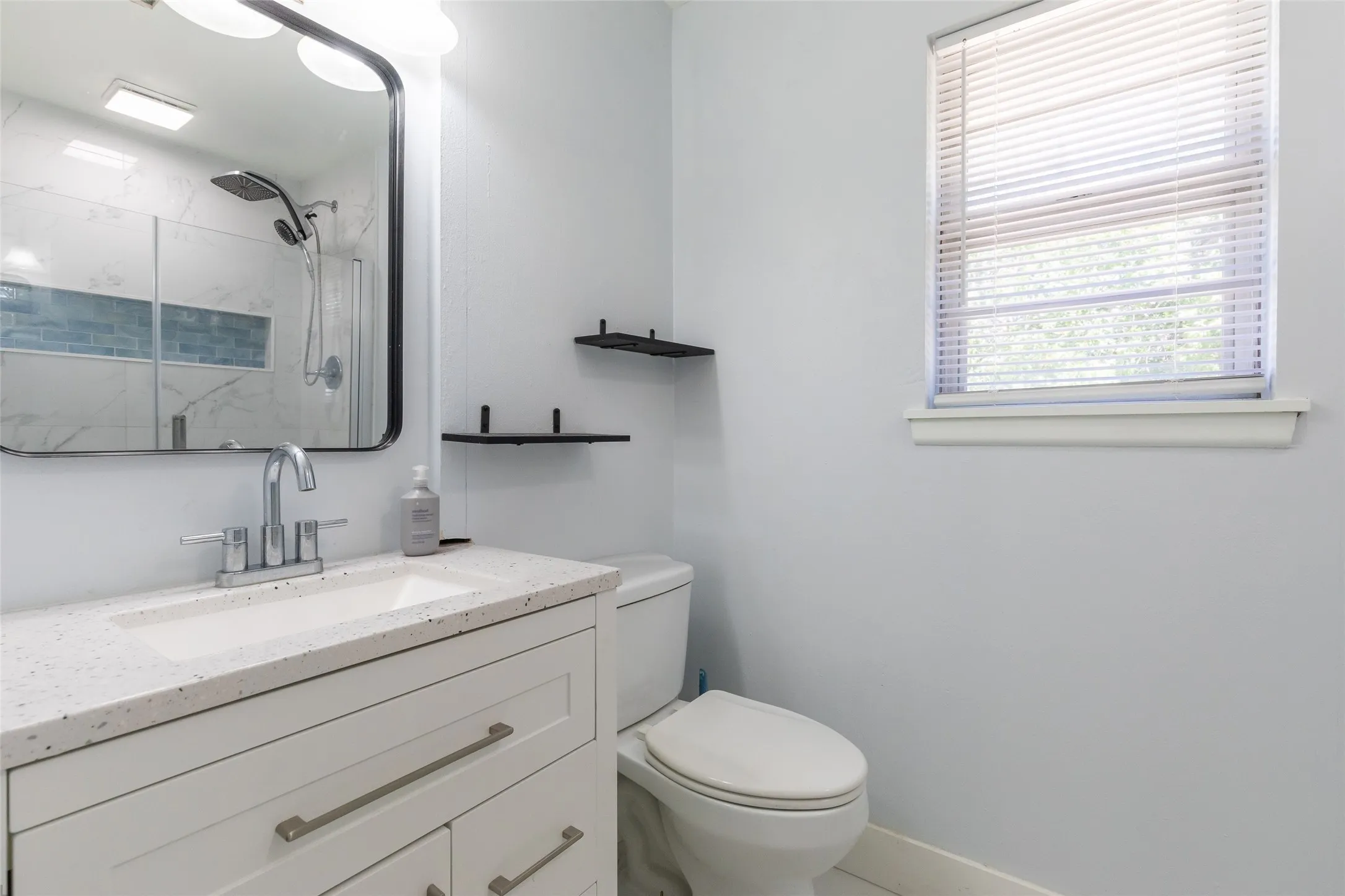 Single Family Residence For Sale in Taylor County , 5310 Alamo Drive, Abilene, Texas 79605, 3 Bedroom, 2 Bathroom, 2 Garage spaces, 1,187 Sqft, built in 1971, mls#21374709, Real Estate Agent in Abilene, Homes For Sale in Taylor county, Homes For Sale in Abilene, Realtor in Abilene Texas, Real Estate Brokerage Independent Realty Texas, Luminita Cordes Realtor