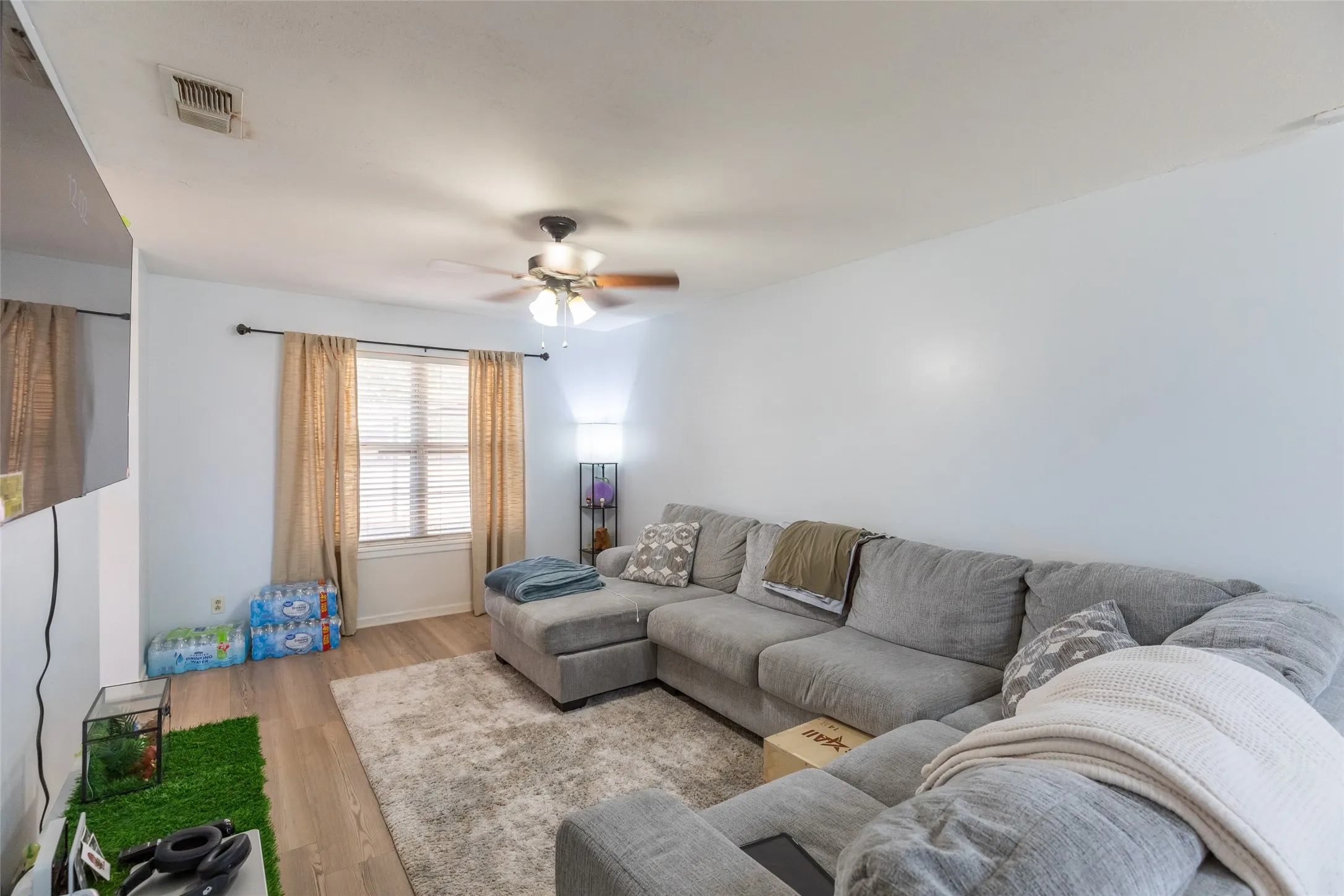 Single Family Residence For Sale in Taylor County , 5310 Alamo Drive, Abilene, Texas 79605, 3 Bedroom, 2 Bathroom, 2 Garage spaces, 1,187 Sqft, built in 1971, mls#21374709, Real Estate Agent in Abilene, Homes For Sale in Taylor county, Homes For Sale in Abilene, Realtor in Abilene Texas, Real Estate Brokerage Independent Realty Texas, Luminita Cordes Realtor