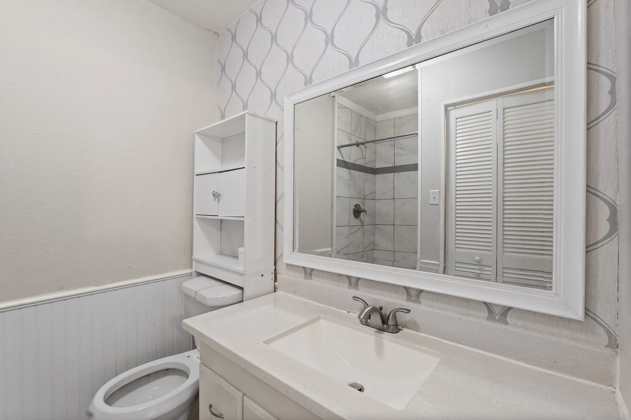 Single Family Residence For Sale in Johnson County , 1130 Alvarado Street, Cleburne, Texas 76031, 4 Bedroom, 2 Bathroom, Garage spaces, 1,387 Sqft, built in 1940, mls#21376252, Real Estate Agent in Cleburne, Homes For Sale in Johnson county, Homes For Sale in Cleburne, Realtor in Cleburne Texas, Real Estate Brokerage Independent Realty Texas, Luminita Cordes Realtor