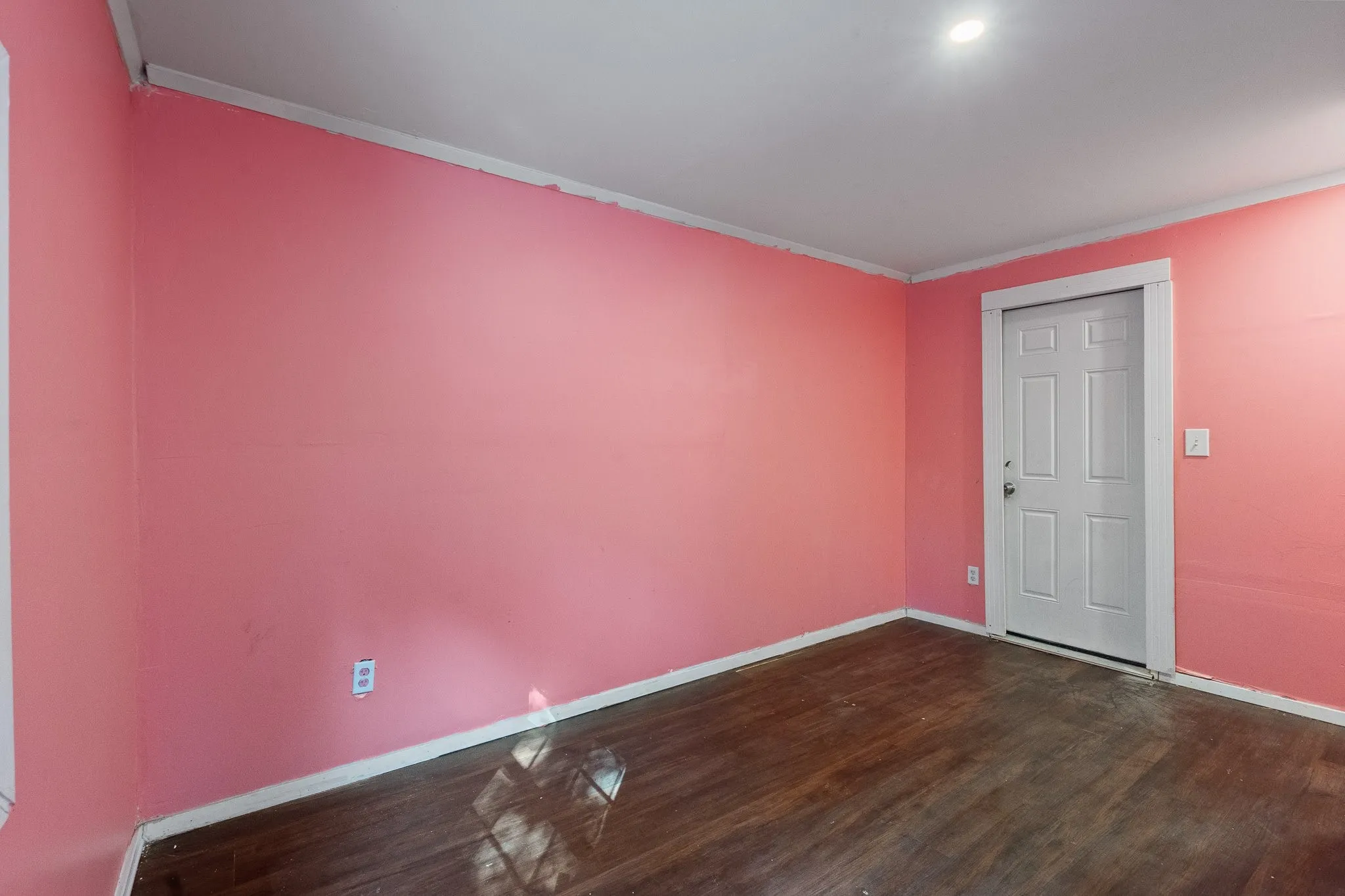 Single Family Residence For Sale in Johnson County , 1130 Alvarado Street, Cleburne, Texas 76031, 4 Bedroom, 2 Bathroom, Garage spaces, 1,387 Sqft, built in 1940, mls#21376252, Real Estate Agent in Cleburne, Homes For Sale in Johnson county, Homes For Sale in Cleburne, Realtor in Cleburne Texas, Real Estate Brokerage Independent Realty Texas, Luminita Cordes Realtor