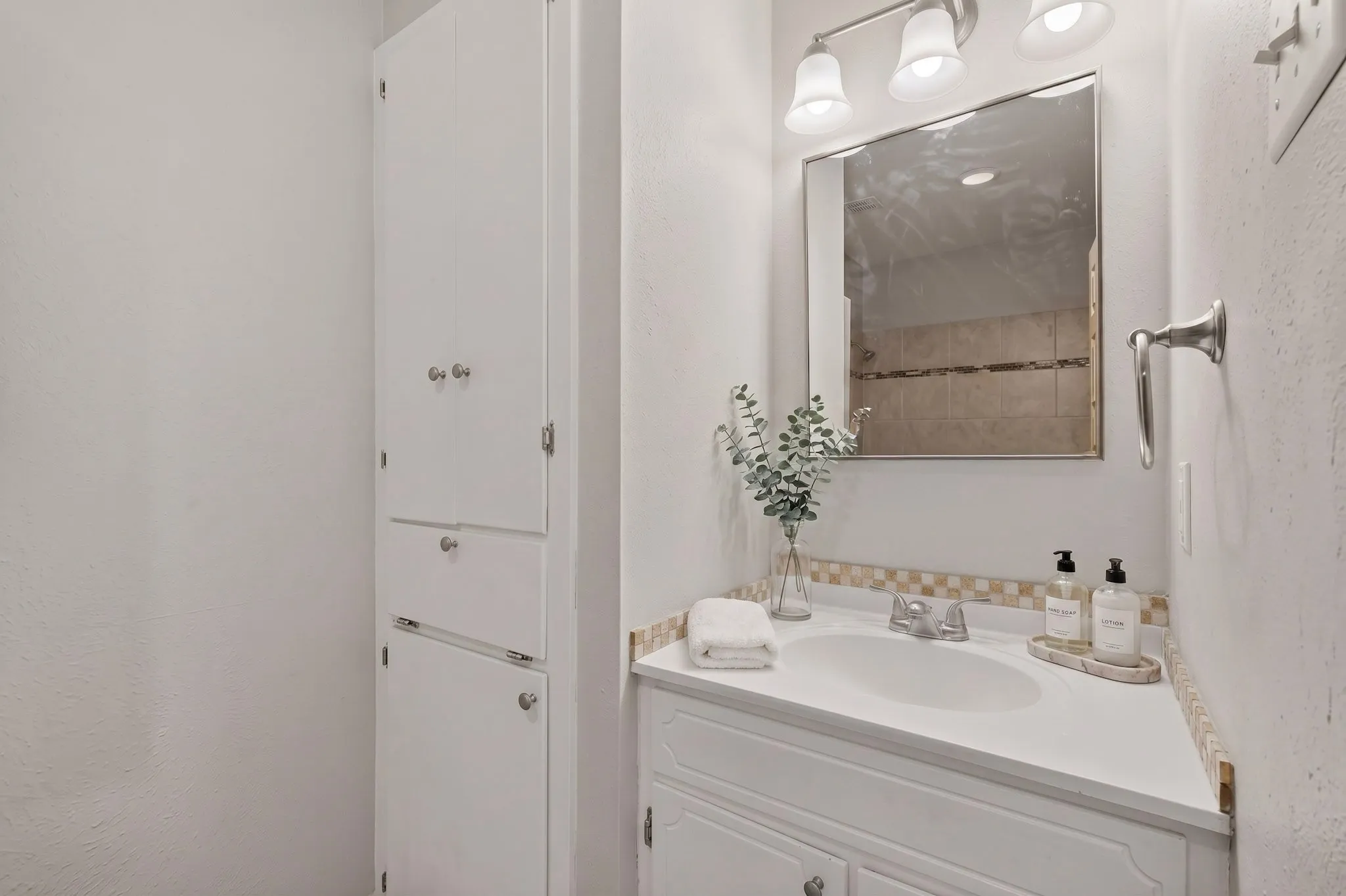 Virtually staged bathroom