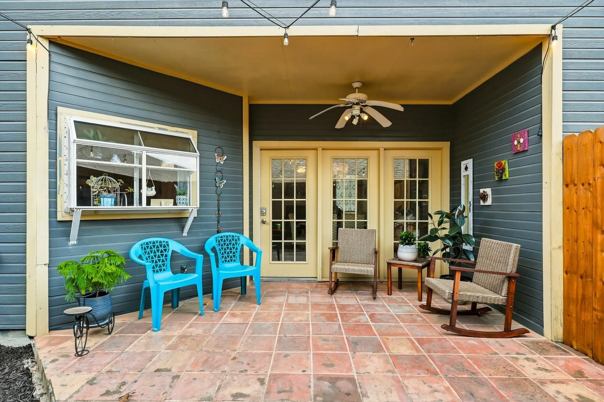 Covered private patio and courtyard