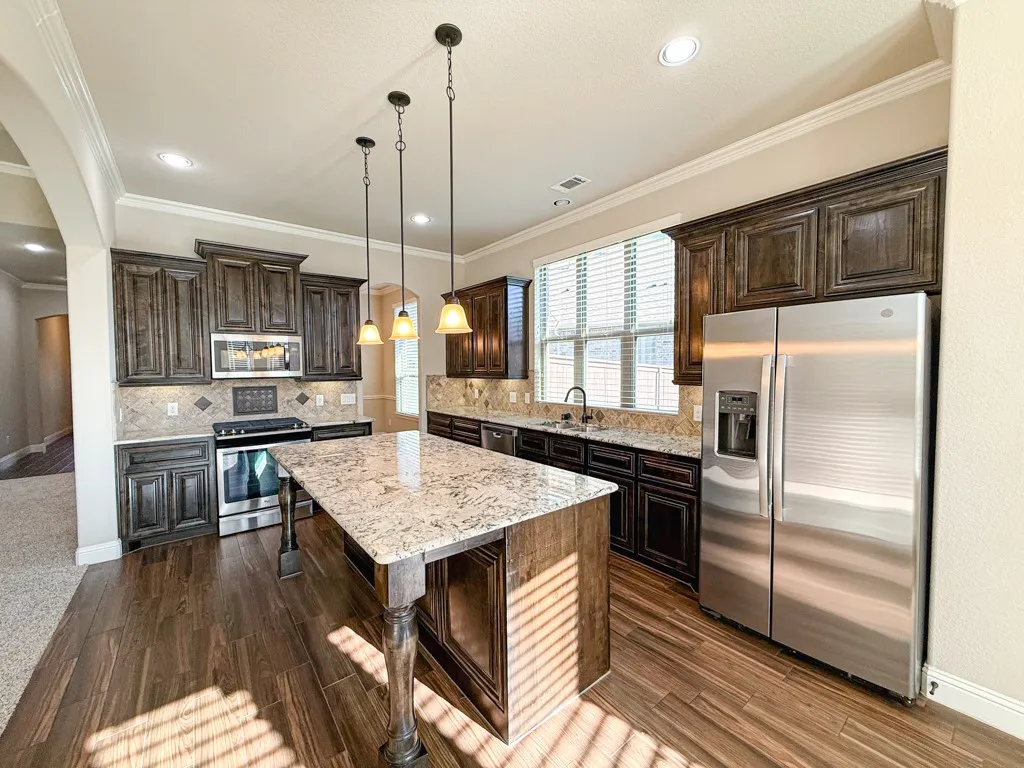 Single Family Residence For Rent in Denton County , 2100 Grant Park Way, Prosper, Texas 75078, 3 Bedroom, 2 Bathroom, 2 Garage spaces, 1,905 Sqft, built in 2017, mls#21375159, Real Estate Agent in Prosper, Homes For Rent in Denton county, Homes For Rent in Prosper, Realtor in Prosper Texas, Real Estate Brokerage Independent Realty Texas, Luminita Cordes Realtor