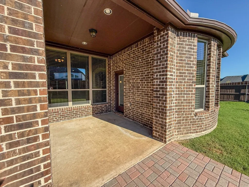 Single Family Residence For Rent in Denton County , 2100 Grant Park Way, Prosper, Texas 75078, 3 Bedroom, 2 Bathroom, 2 Garage spaces, 1,905 Sqft, built in 2017, mls#21375159, Real Estate Agent in Prosper, Homes For Rent in Denton county, Homes For Rent in Prosper, Realtor in Prosper Texas, Real Estate Brokerage Independent Realty Texas, Luminita Cordes Realtor