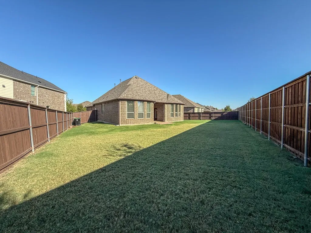 Single Family Residence For Rent in Denton County , 2100 Grant Park Way, Prosper, Texas 75078, 3 Bedroom, 2 Bathroom, 2 Garage spaces, 1,905 Sqft, built in 2017, mls#21375159, Real Estate Agent in Prosper, Homes For Rent in Denton county, Homes For Rent in Prosper, Realtor in Prosper Texas, Real Estate Brokerage Independent Realty Texas, Luminita Cordes Realtor