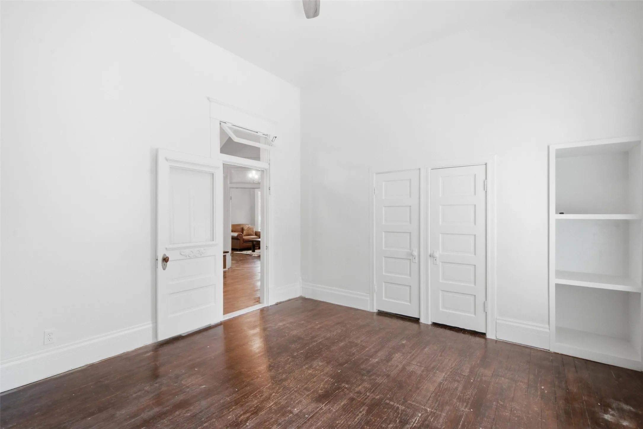 Single Family Residence For Sale in Young County , 700 Cherry Street, Graham, Texas 76450, 5 Bedroom, 4 Bathroom, 2 Garage spaces, 4,322 Sqft, built in 1901, mls#21375576, Real Estate Agent in Graham, Homes For Sale in Young county, Homes For Sale in Graham, Realtor in Graham Texas, Real Estate Brokerage Independent Realty Texas, Luminita Cordes Realtor