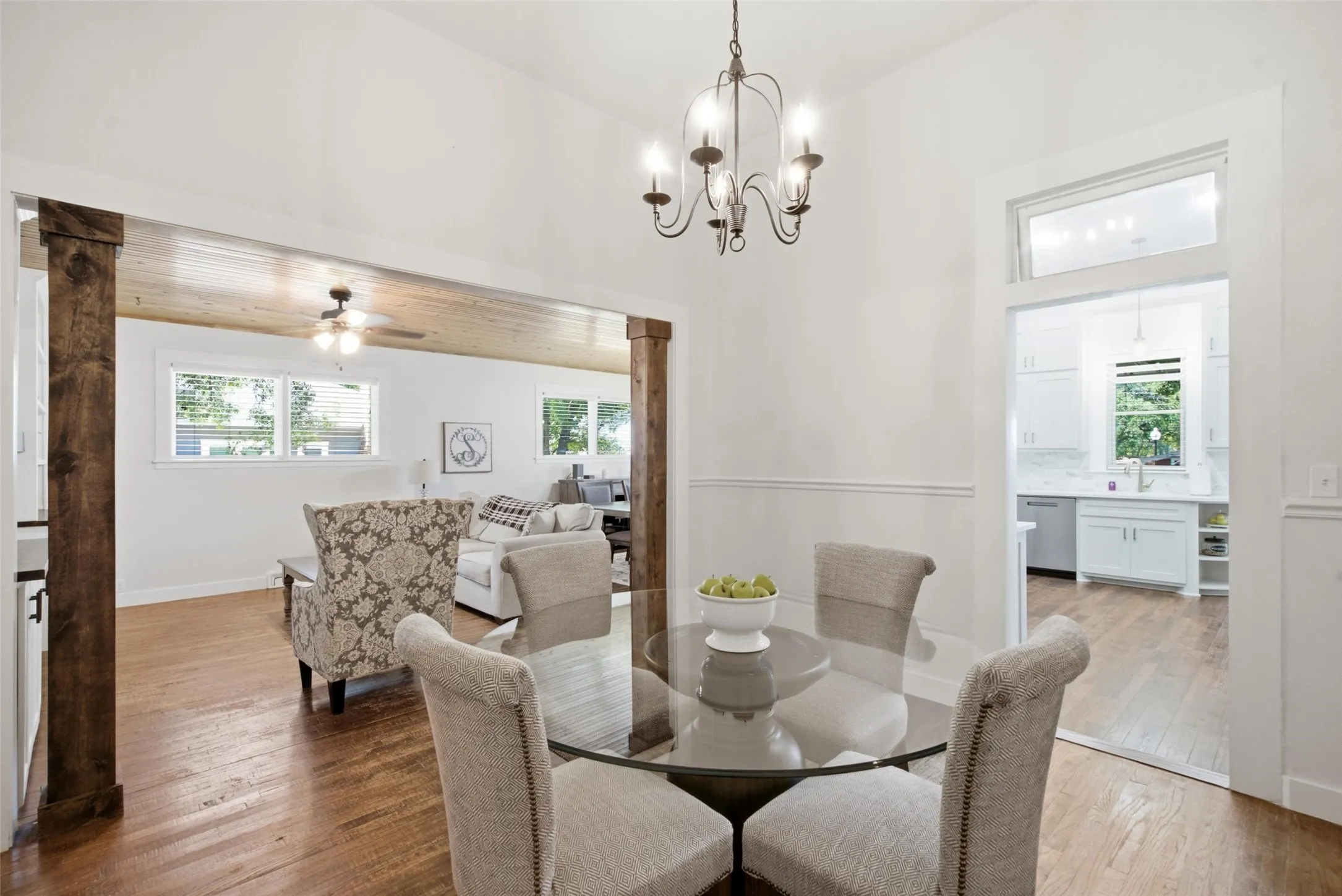 Single Family Residence For Sale in Young County , 700 Cherry Street, Graham, Texas 76450, 5 Bedroom, 4 Bathroom, 2 Garage spaces, 4,322 Sqft, built in 1901, mls#21375576, Real Estate Agent in Graham, Homes For Sale in Young county, Homes For Sale in Graham, Realtor in Graham Texas, Real Estate Brokerage Independent Realty Texas, Luminita Cordes Realtor