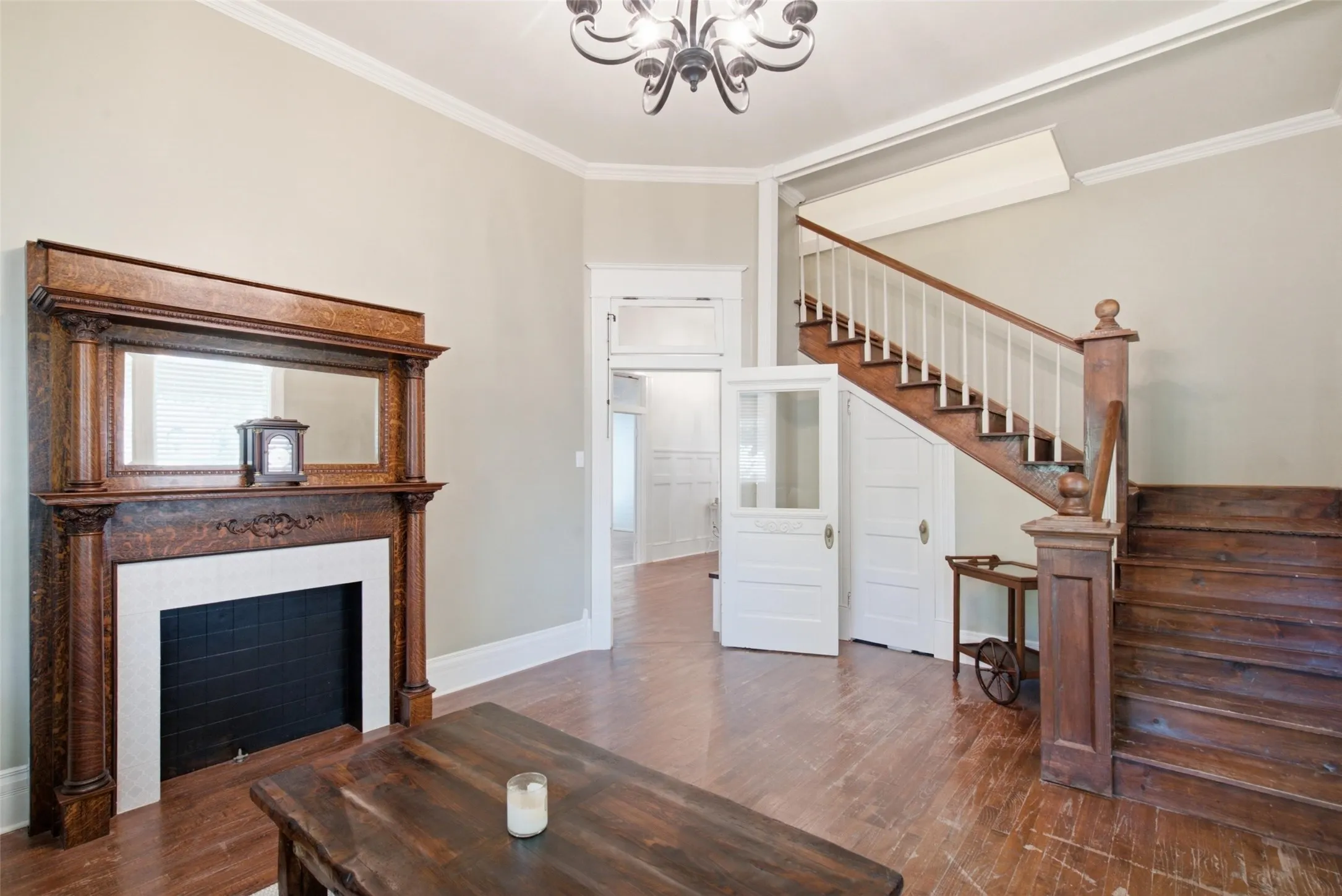 Single Family Residence For Sale in Young County , 700 Cherry Street, Graham, Texas 76450, 5 Bedroom, 4 Bathroom, 2 Garage spaces, 4,322 Sqft, built in 1901, mls#21375576, Real Estate Agent in Graham, Homes For Sale in Young county, Homes For Sale in Graham, Realtor in Graham Texas, Real Estate Brokerage Independent Realty Texas, Luminita Cordes Realtor