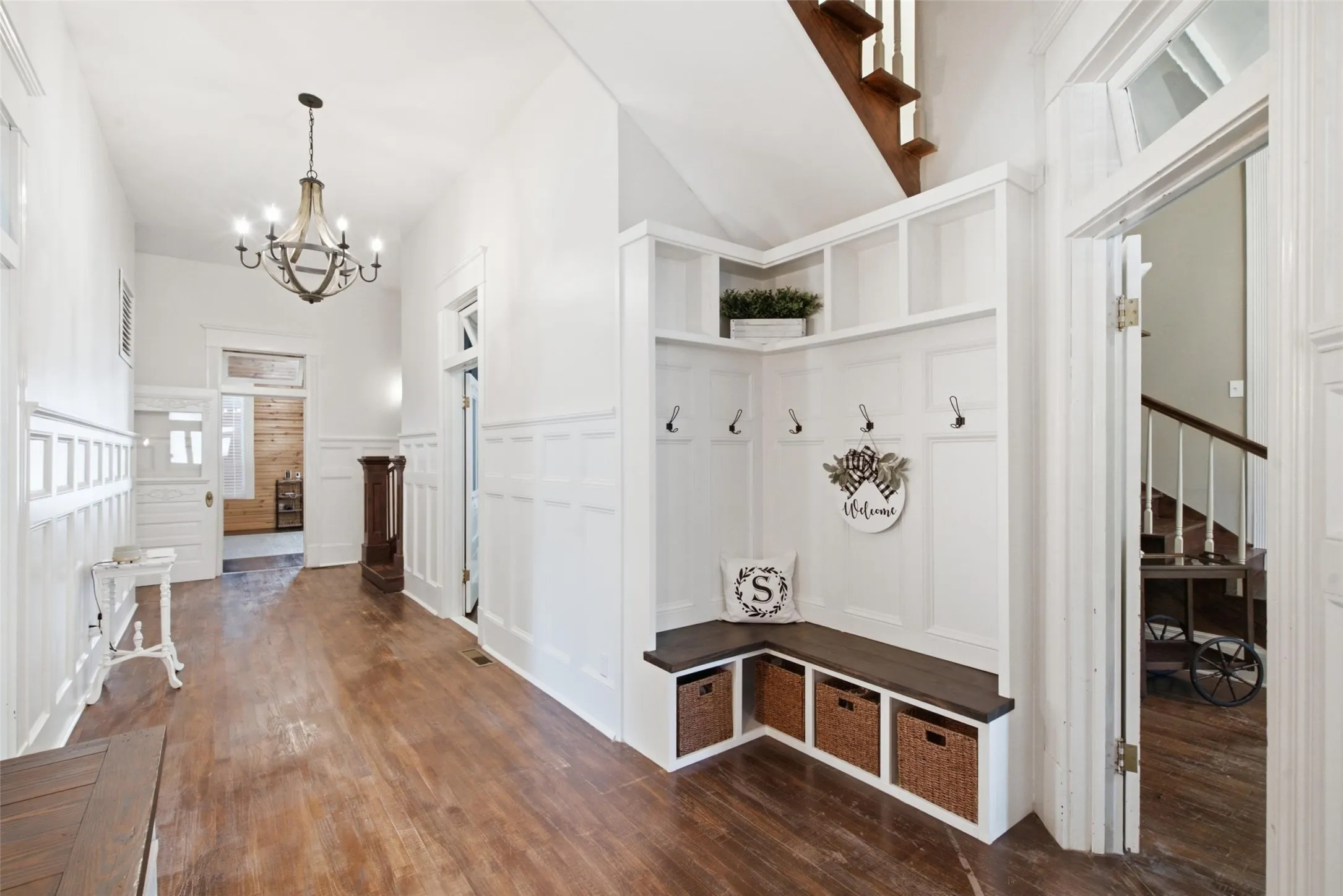 Single Family Residence For Sale in Young County , 700 Cherry Street, Graham, Texas 76450, 5 Bedroom, 4 Bathroom, 2 Garage spaces, 4,322 Sqft, built in 1901, mls#21375576, Real Estate Agent in Graham, Homes For Sale in Young county, Homes For Sale in Graham, Realtor in Graham Texas, Real Estate Brokerage Independent Realty Texas, Luminita Cordes Realtor