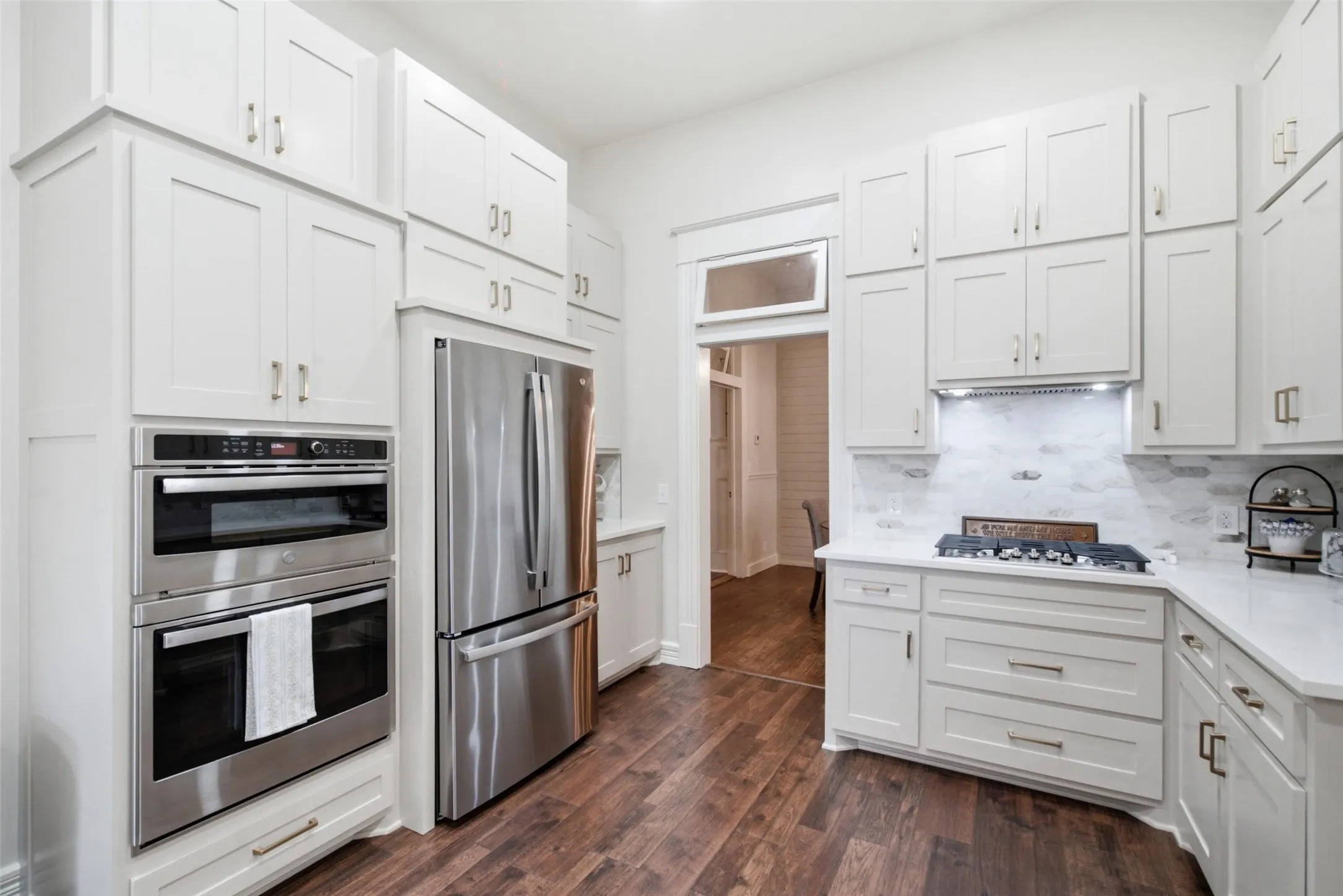Single Family Residence For Sale in Young County , 700 Cherry Street, Graham, Texas 76450, 5 Bedroom, 4 Bathroom, 2 Garage spaces, 4,322 Sqft, built in 1901, mls#21375576, Real Estate Agent in Graham, Homes For Sale in Young county, Homes For Sale in Graham, Realtor in Graham Texas, Real Estate Brokerage Independent Realty Texas, Luminita Cordes Realtor