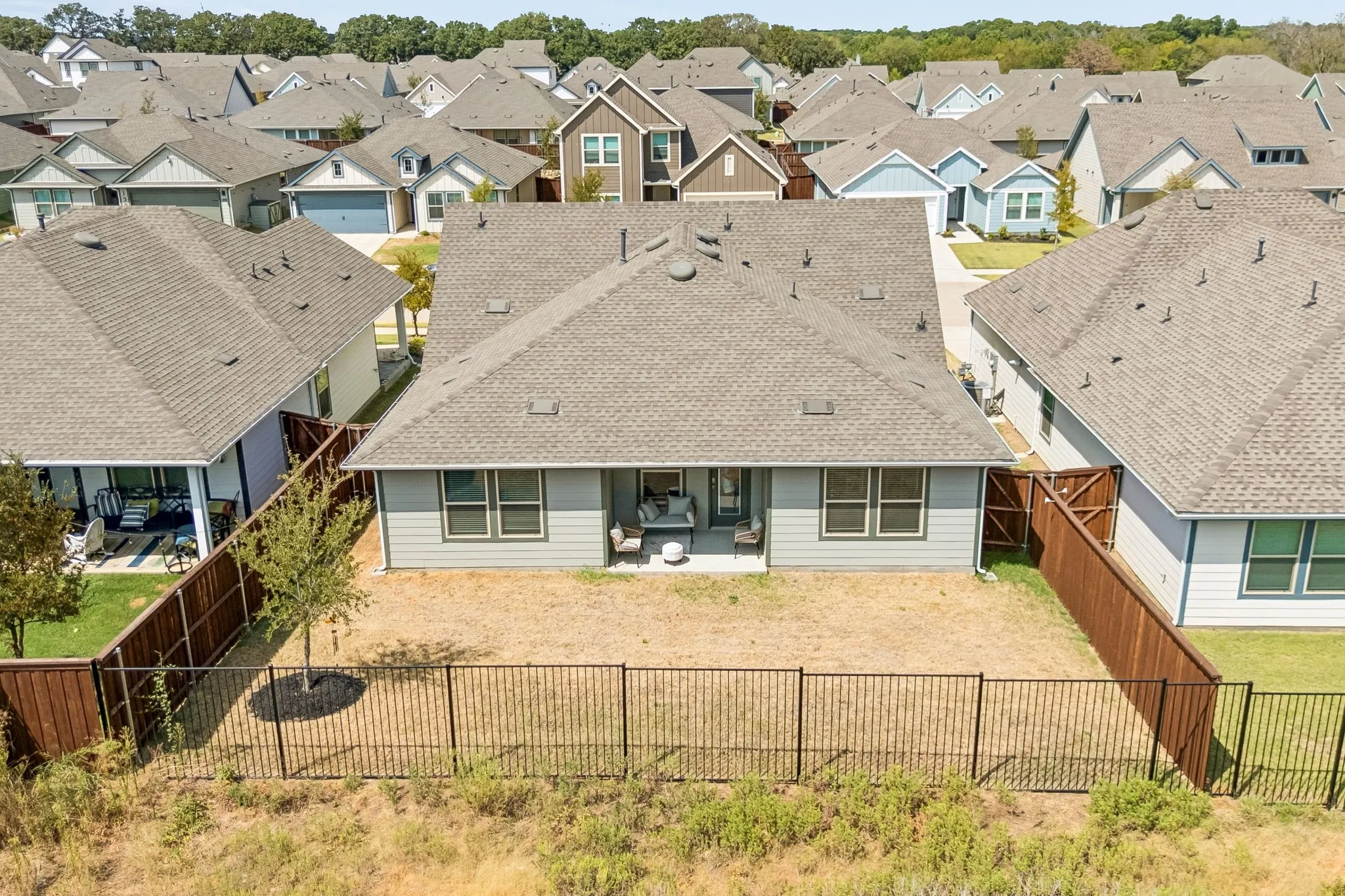 Single Family Residence For Sale in Denton County , 13208 Rich Lane, Providence Village, Texas 76227, 3 Bedroom, 2 Bathroom, 2 Garage spaces, 1,566 Sqft, built in 2024, mls#21375829, Real Estate Agent in Providence Village, Homes For Sale in Denton county, Homes For Sale in Providence Village, Realtor in Providence Village Texas, Real Estate Brokerage Independent Realty Texas, Luminita Cordes Realtor