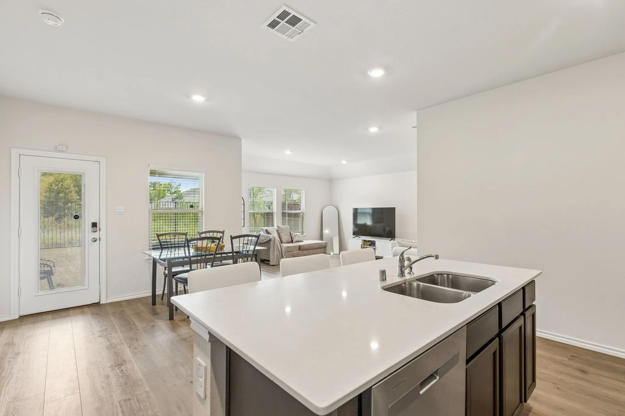 Single Family Residence For Sale in Denton County , 13208 Rich Lane, Providence Village, Texas 76227, 3 Bedroom, 2 Bathroom, 2 Garage spaces, 1,566 Sqft, built in 2024, mls#21375829, Real Estate Agent in Providence Village, Homes For Sale in Denton county, Homes For Sale in Providence Village, Realtor in Providence Village Texas, Real Estate Brokerage Independent Realty Texas, Luminita Cordes Realtor