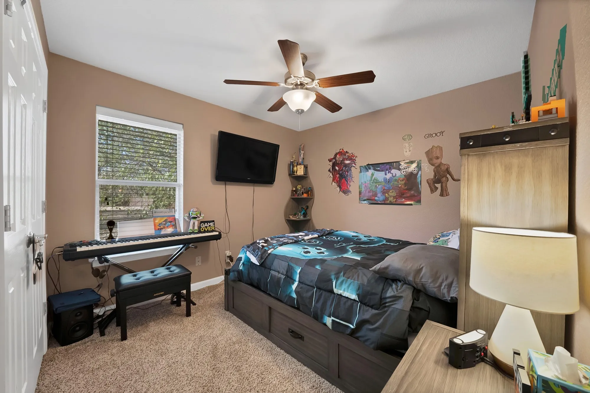 Single Family Residence For Sale in Ellis County , 317 Anita Lane, Waxahachie, Texas 75165, 4 Bedroom, 2 Bathroom, 2 Garage spaces, 1,666 Sqft, built in 1997, mls#21375793, Real Estate Agent in Waxahachie, Homes For Sale in Ellis county, Homes For Sale in Waxahachie, Realtor in Waxahachie Texas, Real Estate Brokerage Independent Realty Texas, Luminita Cordes Realtor