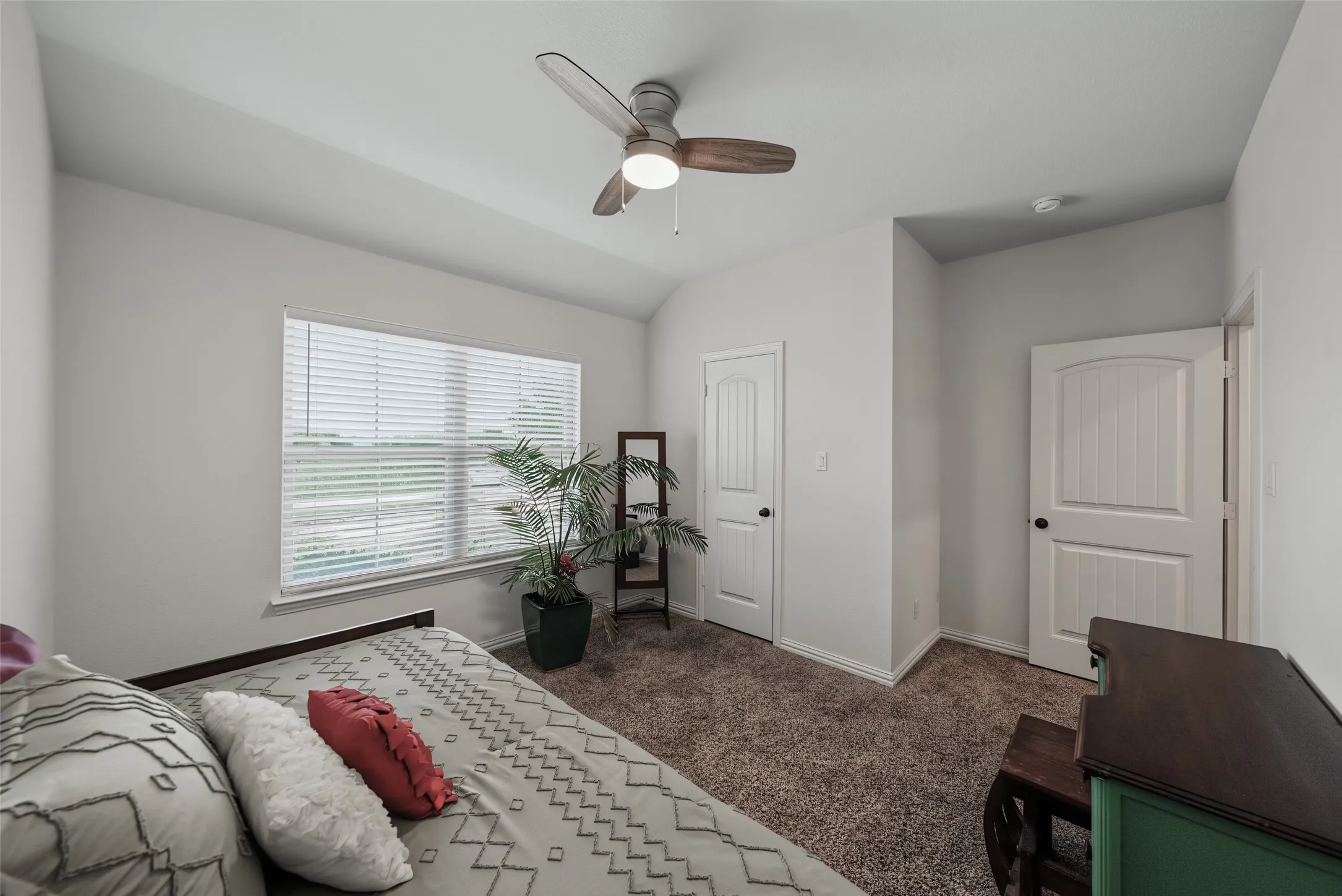 Single Family Residence For Sale in Wise County , 1268 County Road 4797, Springtown, Texas 76082, 4 Bedroom, 2 Bathroom, 2 Garage spaces, 2,139 Sqft, built in 2020, mls#21376194, Real Estate Agent in Springtown, Homes For Sale in Wise county, Homes For Sale in Springtown, Realtor in Springtown Texas, Real Estate Brokerage Independent Realty Texas, Luminita Cordes Realtor