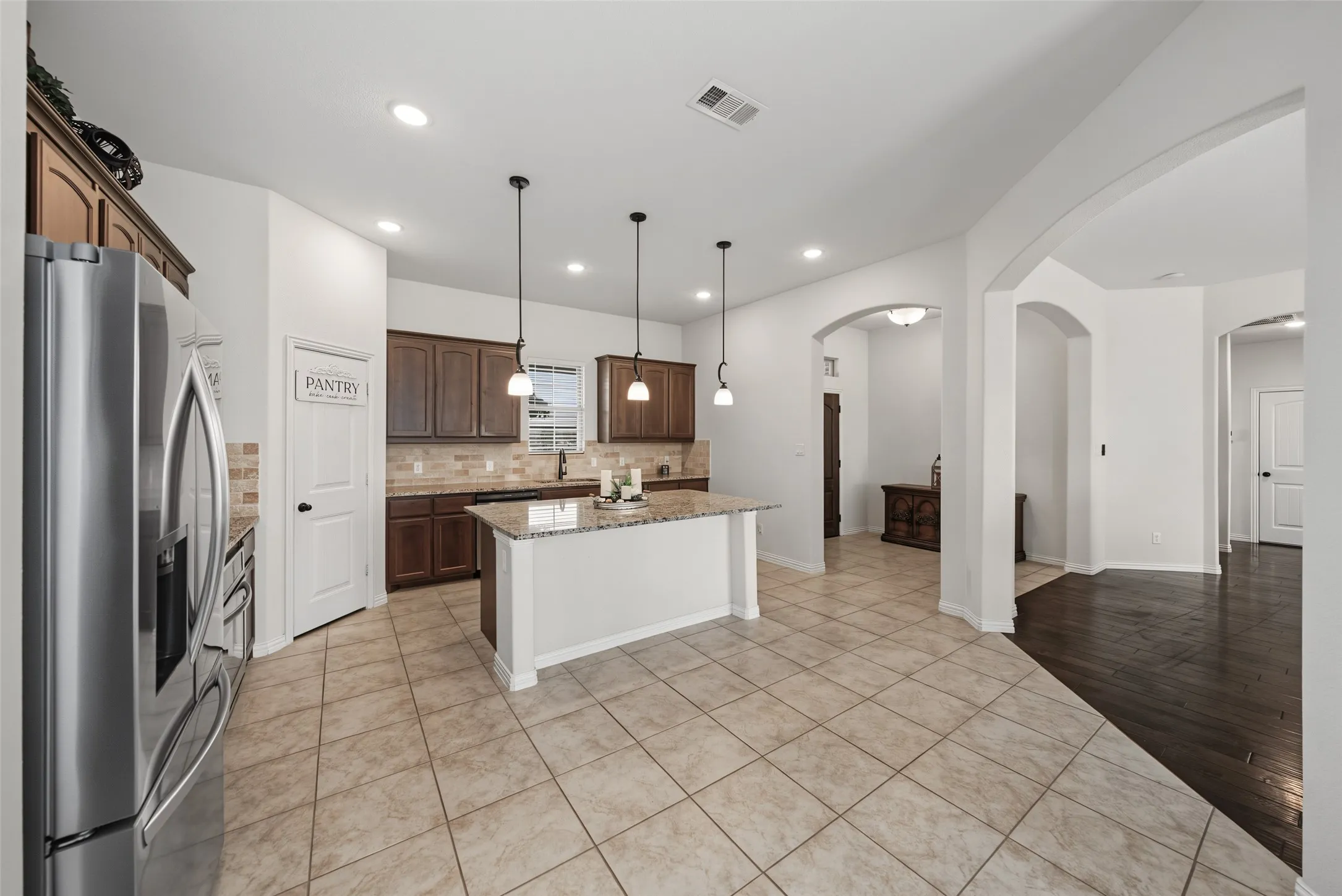 Single Family Residence For Sale in Wise County , 1268 County Road 4797, Springtown, Texas 76082, 4 Bedroom, 2 Bathroom, 2 Garage spaces, 2,139 Sqft, built in 2020, mls#21376194, Real Estate Agent in Springtown, Homes For Sale in Wise county, Homes For Sale in Springtown, Realtor in Springtown Texas, Real Estate Brokerage Independent Realty Texas, Luminita Cordes Realtor