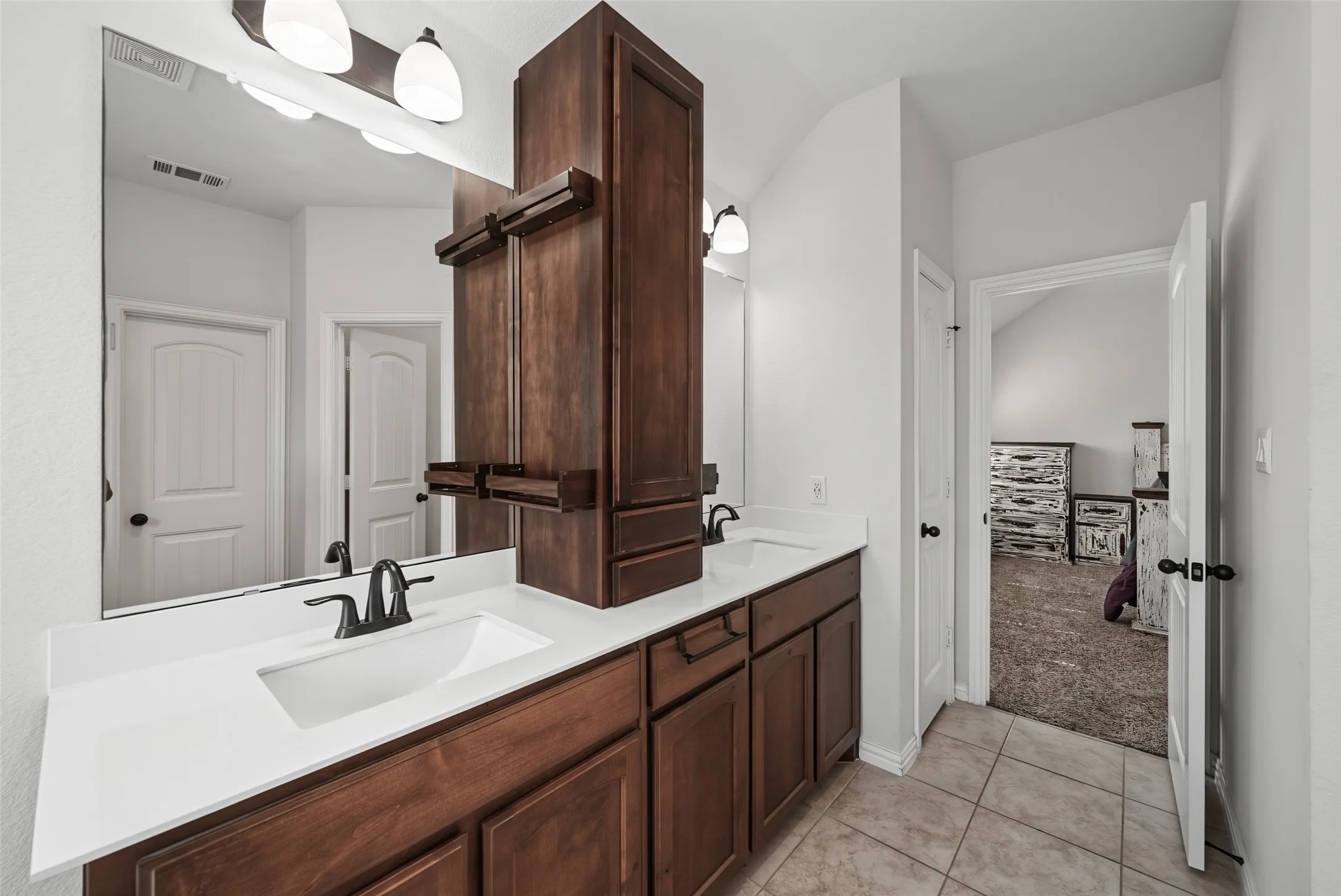 Single Family Residence For Sale in Wise County , 1268 County Road 4797, Springtown, Texas 76082, 4 Bedroom, 2 Bathroom, 2 Garage spaces, 2,139 Sqft, built in 2020, mls#21376194, Real Estate Agent in Springtown, Homes For Sale in Wise county, Homes For Sale in Springtown, Realtor in Springtown Texas, Real Estate Brokerage Independent Realty Texas, Luminita Cordes Realtor