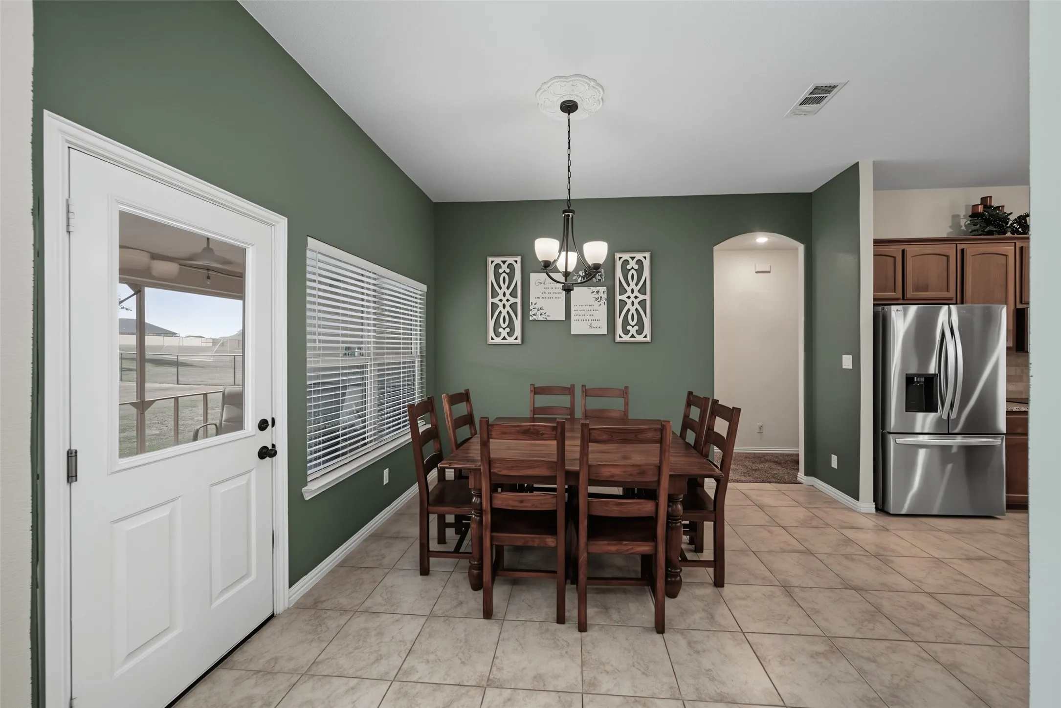 Single Family Residence For Sale in Wise County , 1268 County Road 4797, Springtown, Texas 76082, 4 Bedroom, 2 Bathroom, 2 Garage spaces, 2,139 Sqft, built in 2020, mls#21376194, Real Estate Agent in Springtown, Homes For Sale in Wise county, Homes For Sale in Springtown, Realtor in Springtown Texas, Real Estate Brokerage Independent Realty Texas, Luminita Cordes Realtor