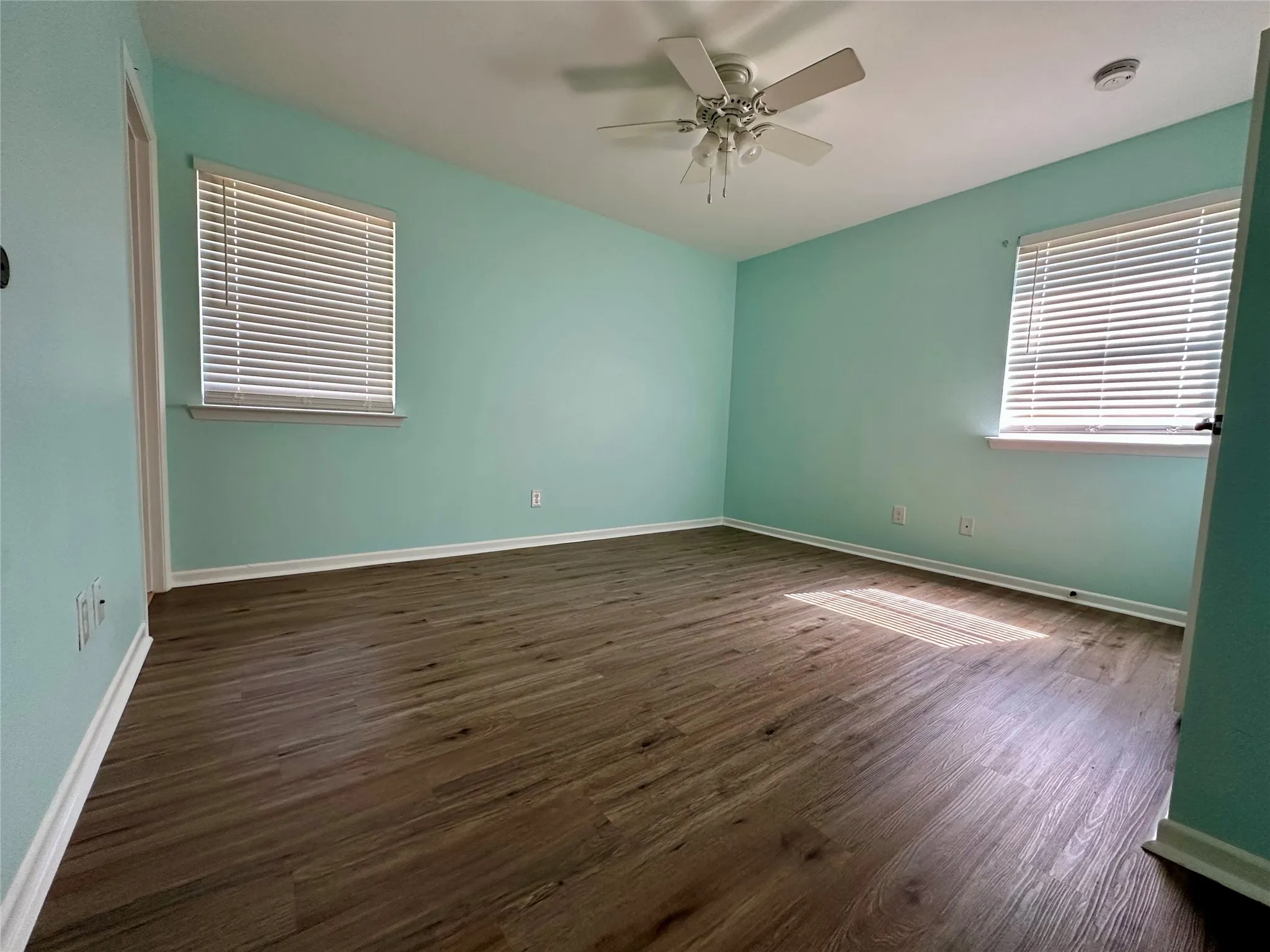 Single Family Residence For Sale in Brown County , 102 Mockingbird Circle, Early, Texas 76802, 3 Bedroom, 2 Bathroom, 1 Garage spaces, 1,377 Sqft, built in 1980, mls#21376291, Real Estate Agent in Early, Homes For Sale in Brown county, Homes For Sale in Early, Realtor in Early Texas, Real Estate Brokerage Independent Realty Texas, Luminita Cordes Realtor