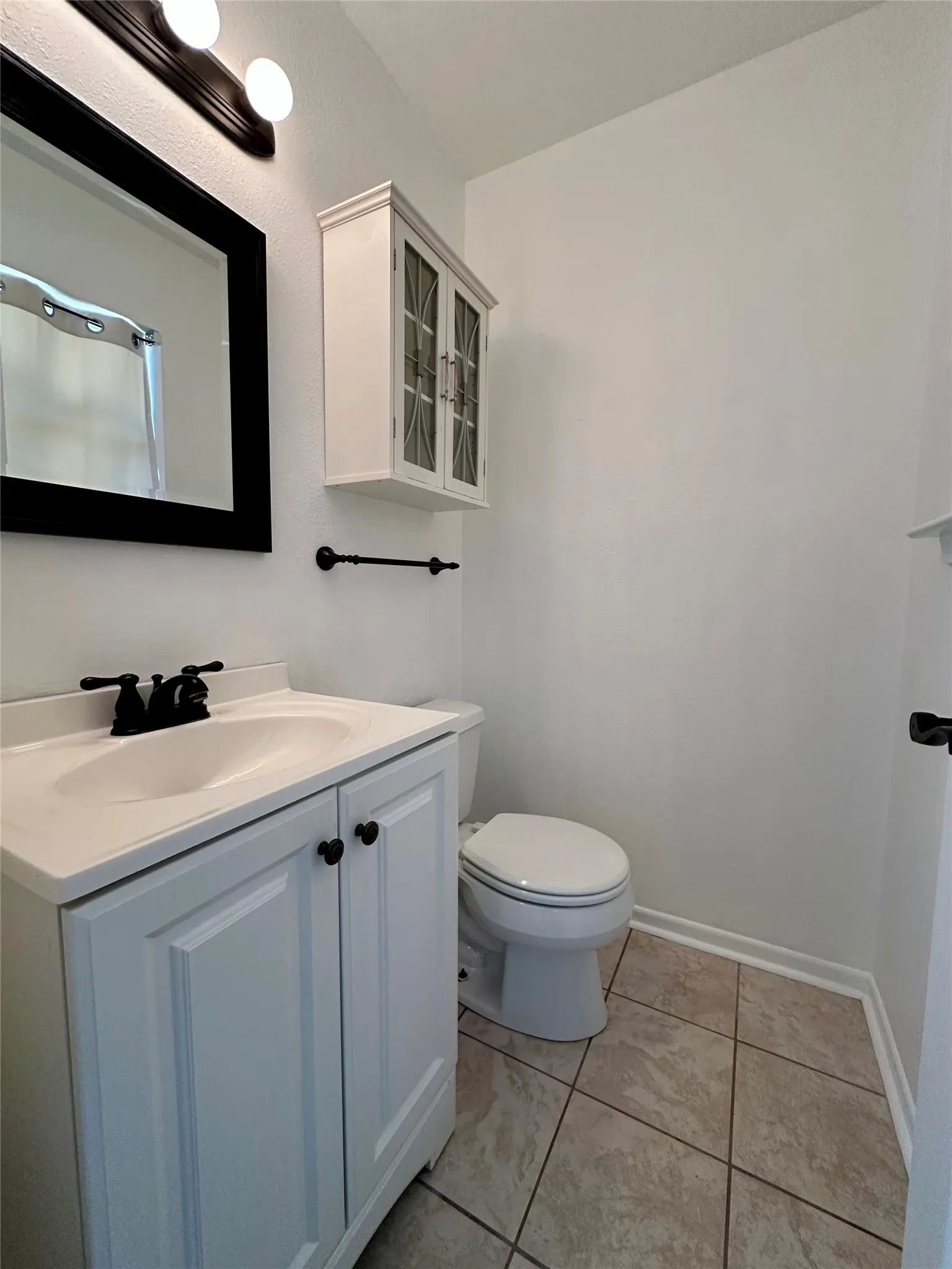 Single Family Residence For Sale in Brown County , 102 Mockingbird Circle, Early, Texas 76802, 3 Bedroom, 2 Bathroom, 1 Garage spaces, 1,377 Sqft, built in 1980, mls#21376291, Real Estate Agent in Early, Homes For Sale in Brown county, Homes For Sale in Early, Realtor in Early Texas, Real Estate Brokerage Independent Realty Texas, Luminita Cordes Realtor