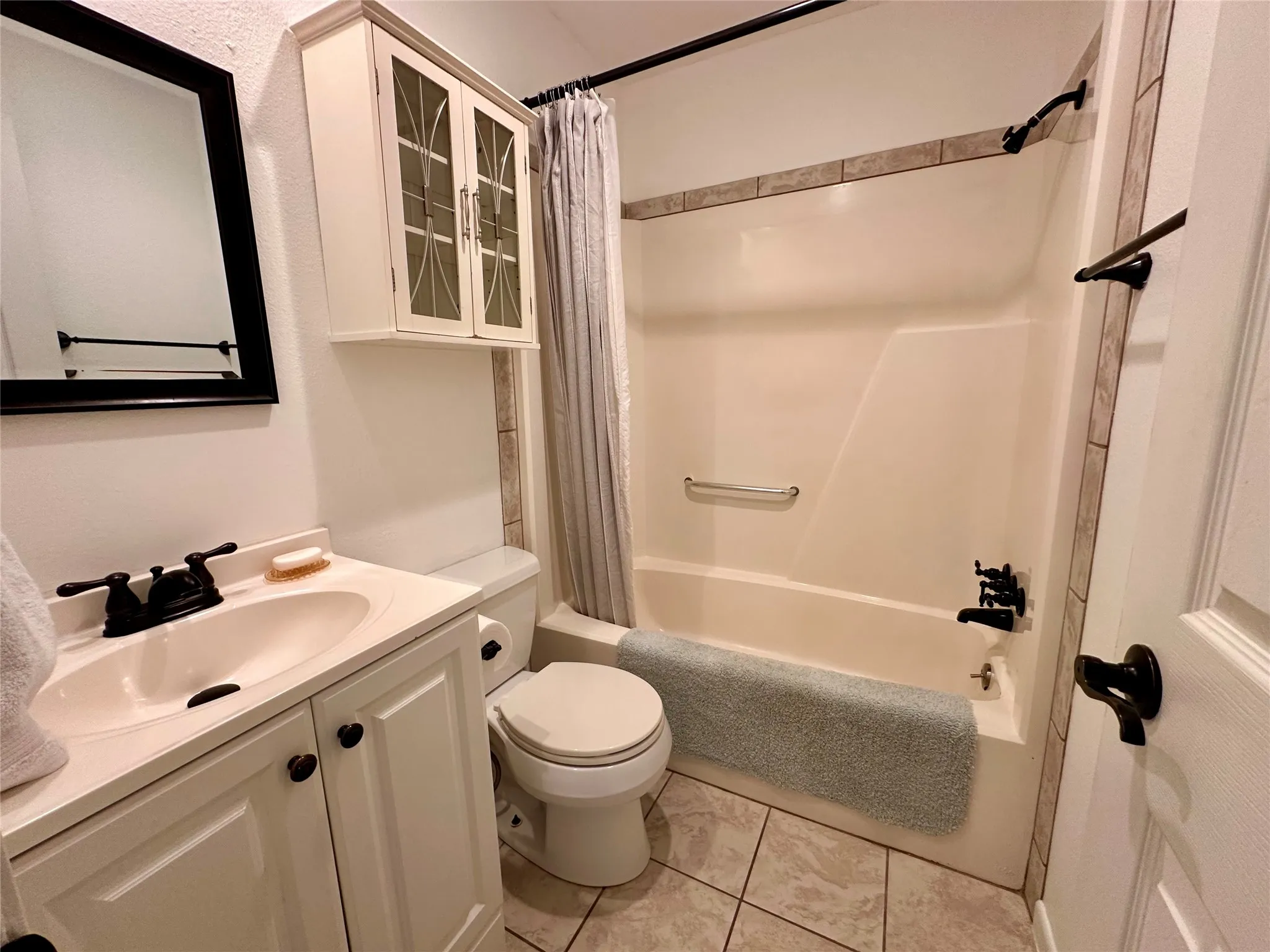Single Family Residence For Sale in Brown County , 102 Mockingbird Circle, Early, Texas 76802, 3 Bedroom, 2 Bathroom, 1 Garage spaces, 1,377 Sqft, built in 1980, mls#21376291, Real Estate Agent in Early, Homes For Sale in Brown county, Homes For Sale in Early, Realtor in Early Texas, Real Estate Brokerage Independent Realty Texas, Luminita Cordes Realtor