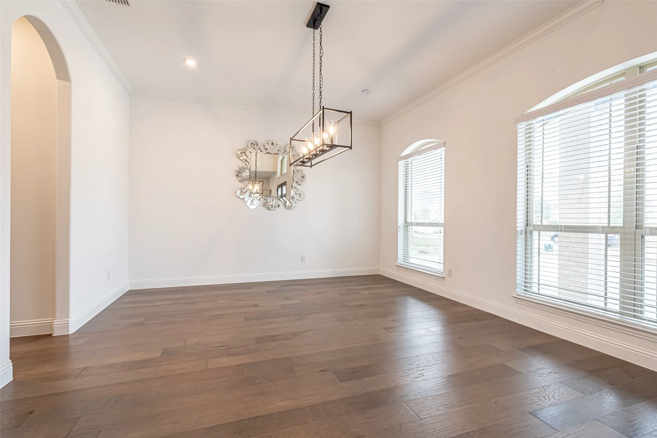 Single Family Residence For Rent in Tarrant County , 4109 Frontera Vista Drive, Fort Worth, Texas 76179, 5 Bedroom, 4 Bathroom, 3 Garage spaces, 4,650 Sqft, built in 2022, mls#21374507, Real Estate Agent in Fort Worth, Homes For Rent in Tarrant county, Homes For Rent in Fort Worth, Realtor in Fort Worth Texas, Real Estate Brokerage Independent Realty Texas, Luminita Cordes Realtor