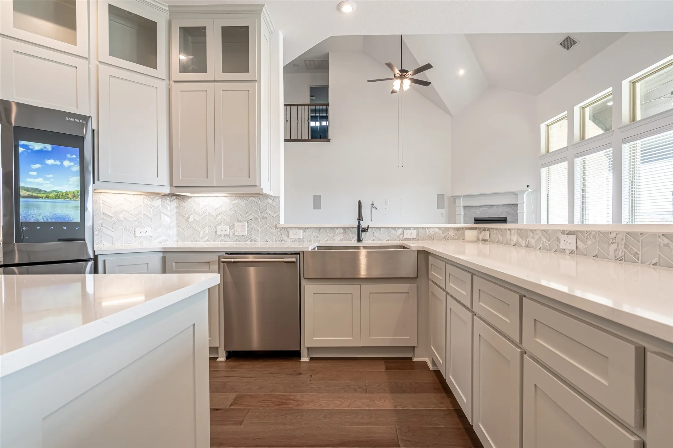 Single Family Residence For Rent in Tarrant County , 4109 Frontera Vista Drive, Fort Worth, Texas 76179, 5 Bedroom, 4 Bathroom, 3 Garage spaces, 4,650 Sqft, built in 2022, mls#21374507, Real Estate Agent in Fort Worth, Homes For Rent in Tarrant county, Homes For Rent in Fort Worth, Realtor in Fort Worth Texas, Real Estate Brokerage Independent Realty Texas, Luminita Cordes Realtor