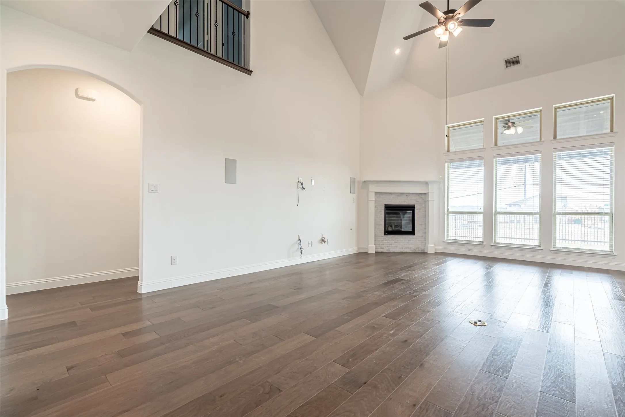 Single Family Residence For Rent in Tarrant County , 4109 Frontera Vista Drive, Fort Worth, Texas 76179, 5 Bedroom, 4 Bathroom, 3 Garage spaces, 4,650 Sqft, built in 2022, mls#21374507, Real Estate Agent in Fort Worth, Homes For Rent in Tarrant county, Homes For Rent in Fort Worth, Realtor in Fort Worth Texas, Real Estate Brokerage Independent Realty Texas, Luminita Cordes Realtor