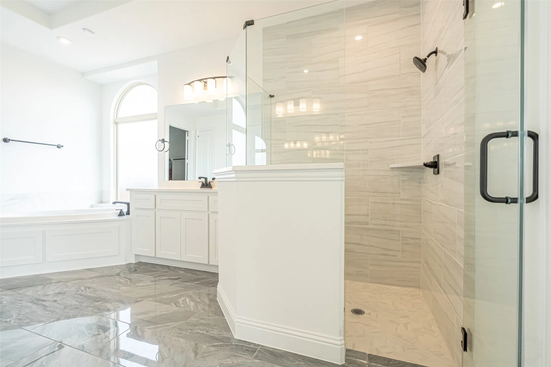 Single Family Residence For Rent in Tarrant County , 4109 Frontera Vista Drive, Fort Worth, Texas 76179, 5 Bedroom, 4 Bathroom, 3 Garage spaces, 4,650 Sqft, built in 2022, mls#21374507, Real Estate Agent in Fort Worth, Homes For Rent in Tarrant county, Homes For Rent in Fort Worth, Realtor in Fort Worth Texas, Real Estate Brokerage Independent Realty Texas, Luminita Cordes Realtor