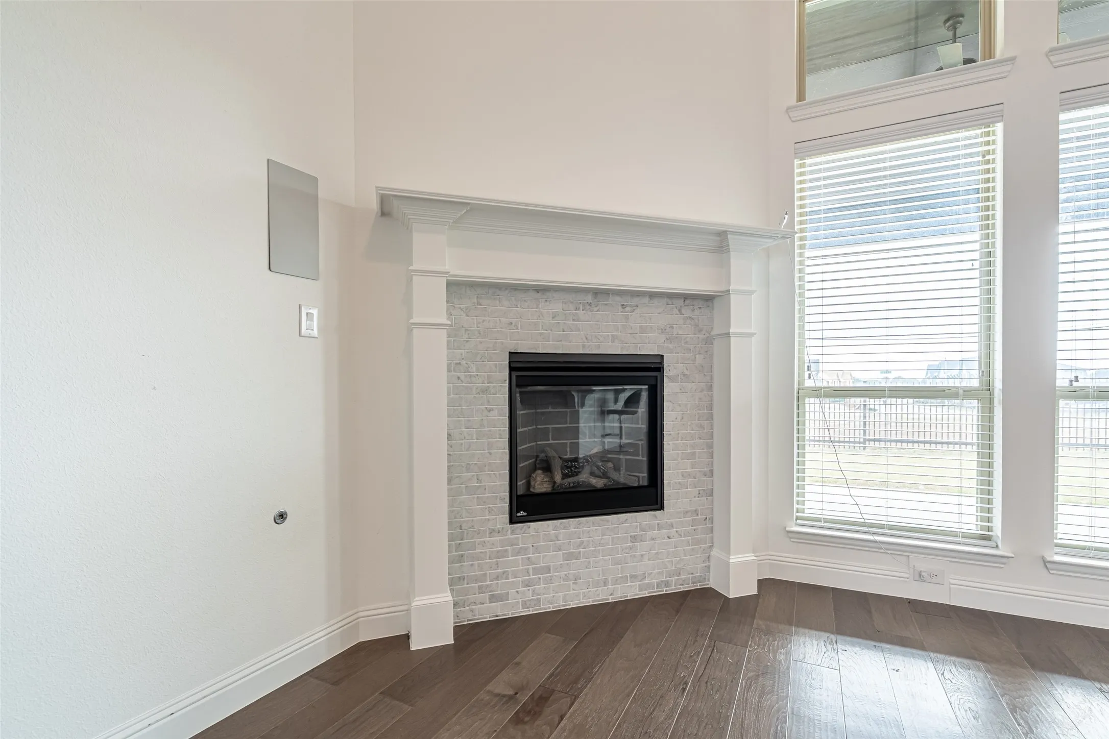 Single Family Residence For Rent in Tarrant County , 4109 Frontera Vista Drive, Fort Worth, Texas 76179, 5 Bedroom, 4 Bathroom, 3 Garage spaces, 4,650 Sqft, built in 2022, mls#21374507, Real Estate Agent in Fort Worth, Homes For Rent in Tarrant county, Homes For Rent in Fort Worth, Realtor in Fort Worth Texas, Real Estate Brokerage Independent Realty Texas, Luminita Cordes Realtor