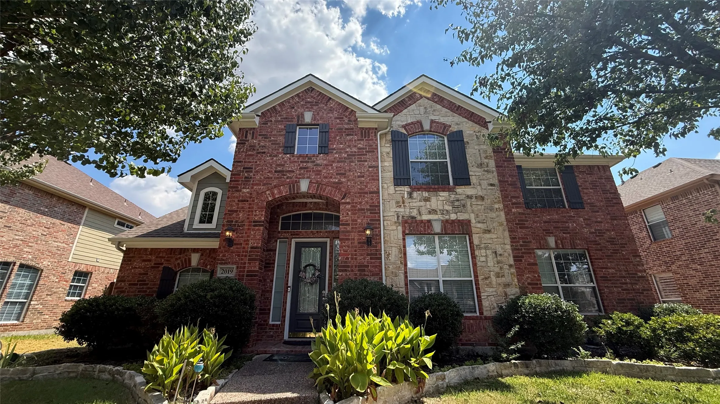 Single Family Residence For Rent in Collin County , 2019 Huntcliffe Court, Allen, Texas 75013, 4 Bedroom, 3 Bathroom, 2 Garage spaces, 2,907 Sqft, built in 2002, mls#21376290, Real Estate Agent in Allen, Homes For Rent in Collin county, Homes For Rent in Allen, Realtor in Allen Texas, Real Estate Brokerage Independent Realty Texas, Luminita Cordes Realtor