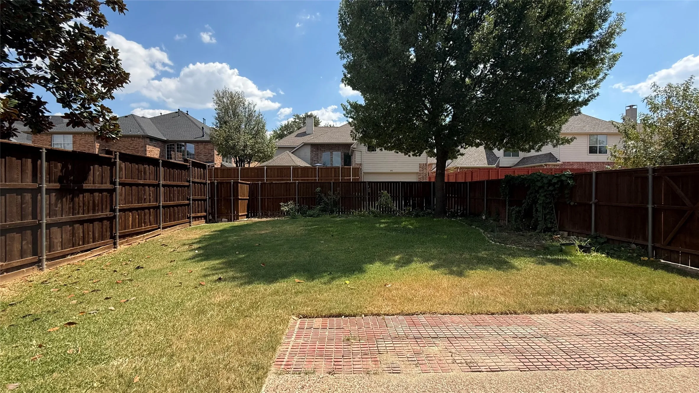 Single Family Residence For Rent in Collin County , 2019 Huntcliffe Court, Allen, Texas 75013, 4 Bedroom, 3 Bathroom, 2 Garage spaces, 2,907 Sqft, built in 2002, mls#21376290, Real Estate Agent in Allen, Homes For Rent in Collin county, Homes For Rent in Allen, Realtor in Allen Texas, Real Estate Brokerage Independent Realty Texas, Luminita Cordes Realtor
