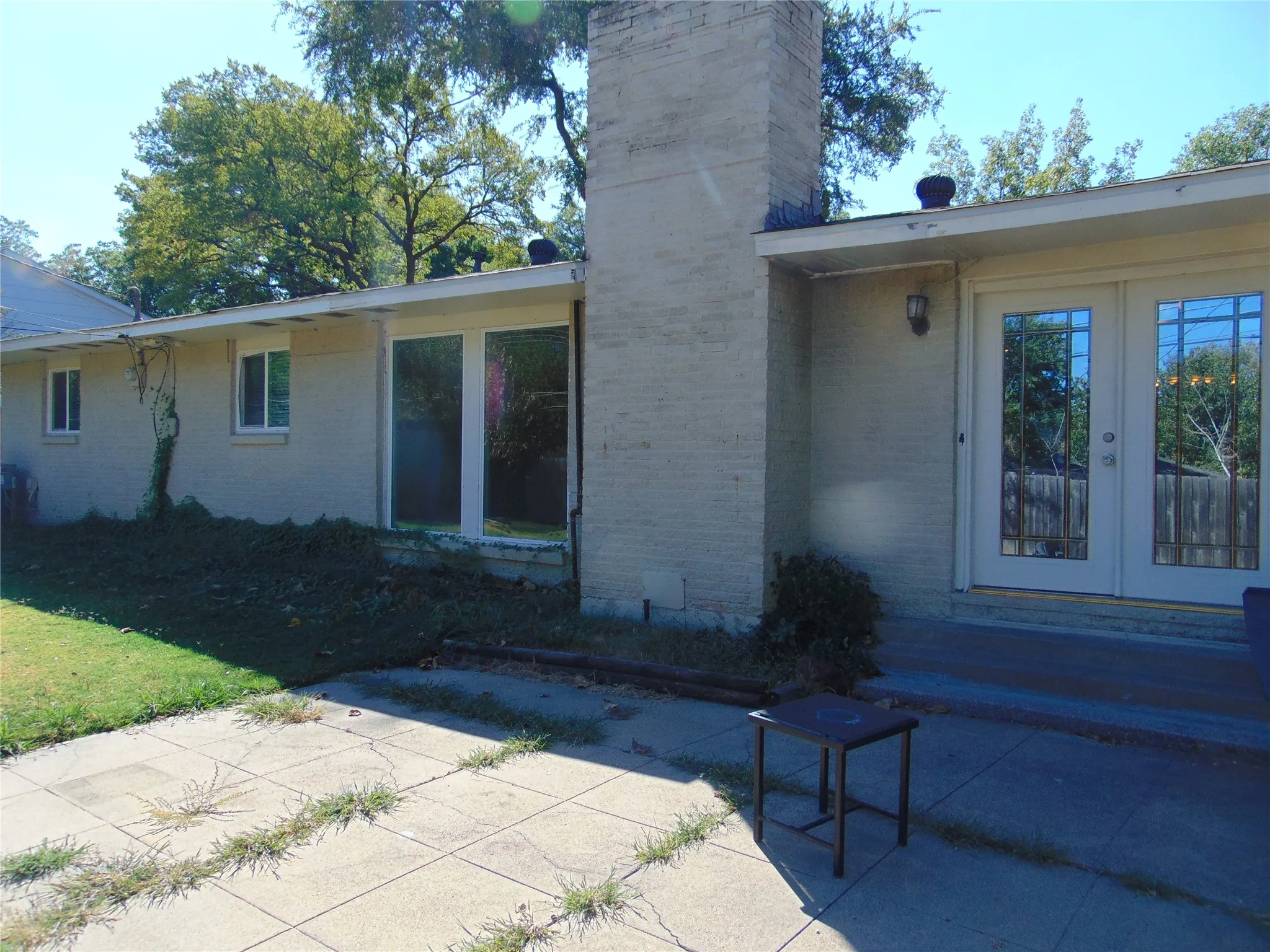 Single Family Residence For Sale in Dallas County , 3655 Pallos Verdas Drive, Dallas, Texas 75229, 3 Bedroom, 2 Bathroom, 2 Garage spaces, 1,705 Sqft, built in 1958, mls#21376296, Real Estate Agent in Dallas, Homes For Sale in Dallas county, Homes For Sale in Dallas, Realtor in Dallas Texas, Real Estate Brokerage Independent Realty Texas, Luminita Cordes Realtor