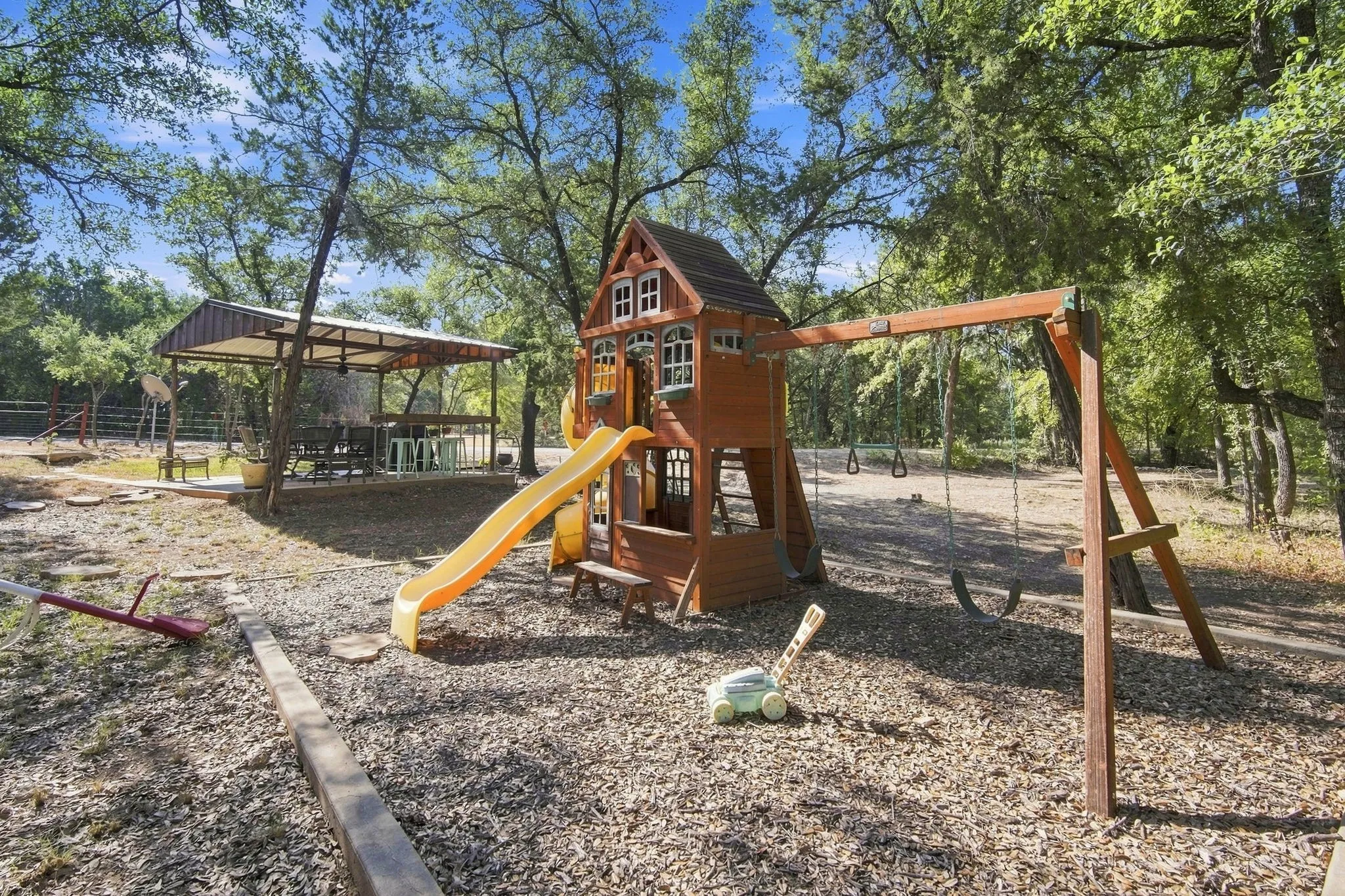 Single Family Residence For Sale in Bosque County , 259 County Road 1409, Morgan, Texas 76671, 3 Bedroom, 3 Bathroom, 2 Garage spaces, 2,544 Sqft, built in 2014, mls#21374299, Real Estate Agent in Morgan, Homes For Sale in Bosque county, Homes For Sale in Morgan, Realtor in Morgan Texas, Real Estate Brokerage Independent Realty Texas, Luminita Cordes Realtor