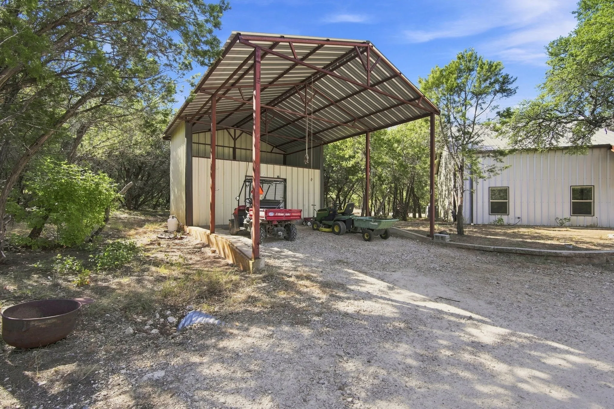 20'x11' shed and covered parking