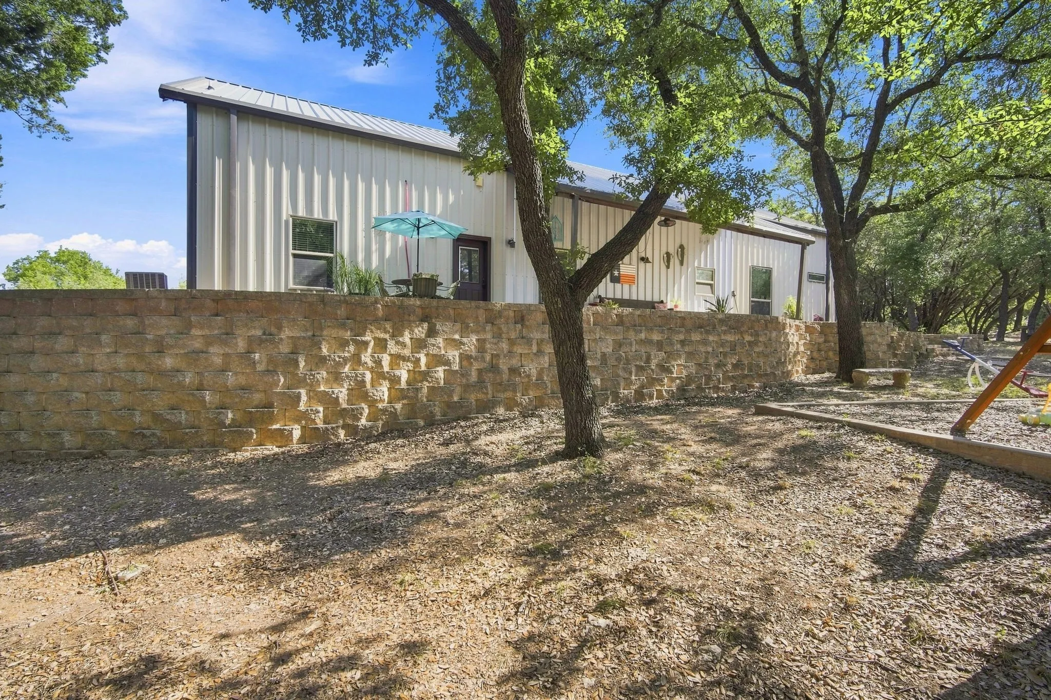 Single Family Residence For Sale in Bosque County , 259 County Road 1409, Morgan, Texas 76671, 3 Bedroom, 3 Bathroom, 2 Garage spaces, 2,544 Sqft, built in 2014, mls#21374299, Real Estate Agent in Morgan, Homes For Sale in Bosque county, Homes For Sale in Morgan, Realtor in Morgan Texas, Real Estate Brokerage Independent Realty Texas, Luminita Cordes Realtor