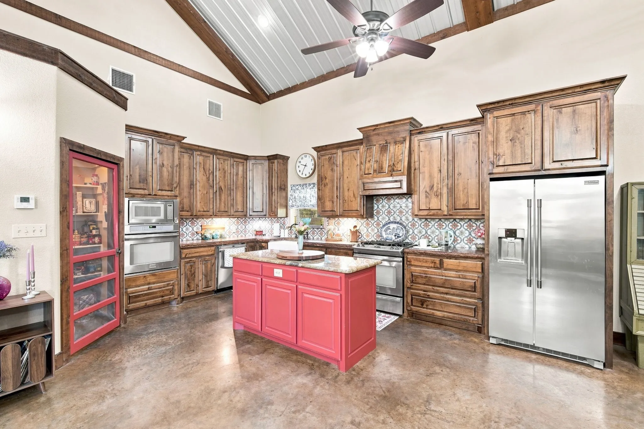 Single Family Residence For Sale in Bosque County , 259 County Road 1409, Morgan, Texas 76671, 3 Bedroom, 3 Bathroom, 2 Garage spaces, 2,544 Sqft, built in 2014, mls#21374299, Real Estate Agent in Morgan, Homes For Sale in Bosque county, Homes For Sale in Morgan, Realtor in Morgan Texas, Real Estate Brokerage Independent Realty Texas, Luminita Cordes Realtor