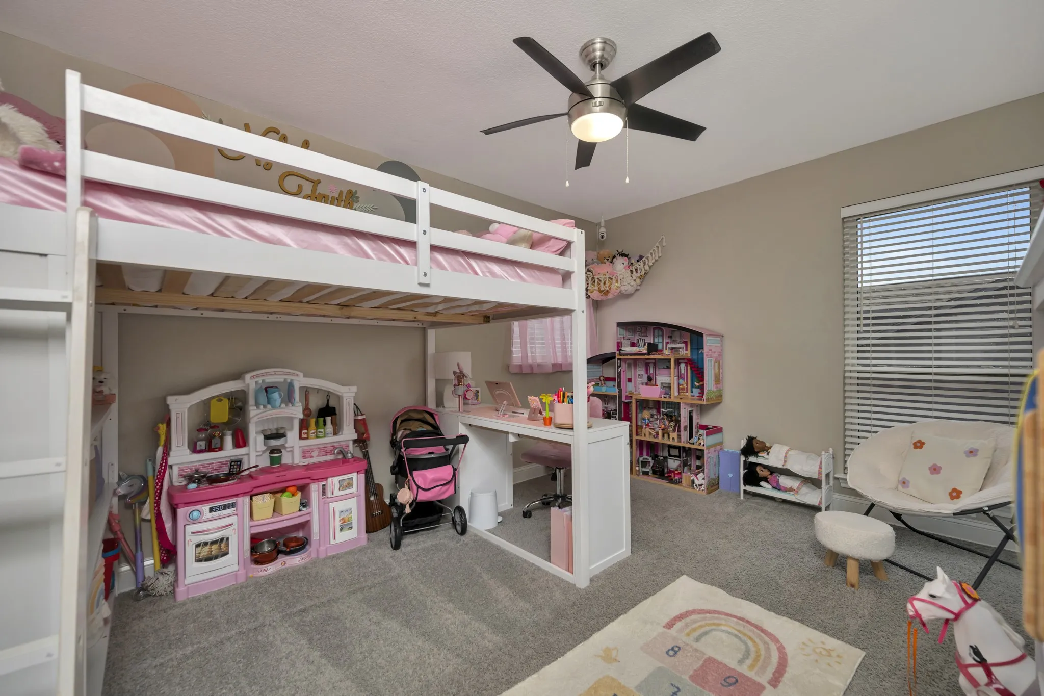 Single Family Residence For Sale in Denton County , 102 Lakeway Lane, Justin, Texas 76247, 4 Bedroom, 3 Bathroom, 2 Garage spaces, 2,107 Sqft, built in 2001, mls#21370571, Real Estate Agent in Justin, Homes For Sale in Denton county, Homes For Sale in Justin, Realtor in Justin Texas, Real Estate Brokerage Independent Realty Texas, Luminita Cordes Realtor