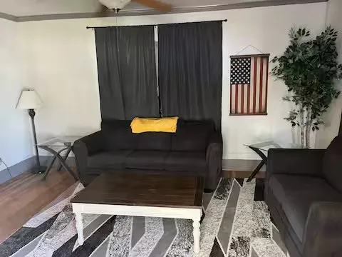 Single Family Residence For Rent in Taylor County , 1426 Cedar Street, Abilene, Texas 79601, 2 Bedroom, 1 Bathroom, Garage spaces, 1,064 Sqft, built in 1926, mls#21376307, Real Estate Agent in Abilene, Homes For Rent in Taylor county, Homes For Rent in Abilene, Realtor in Abilene Texas, Real Estate Brokerage Independent Realty Texas, Luminita Cordes Realtor