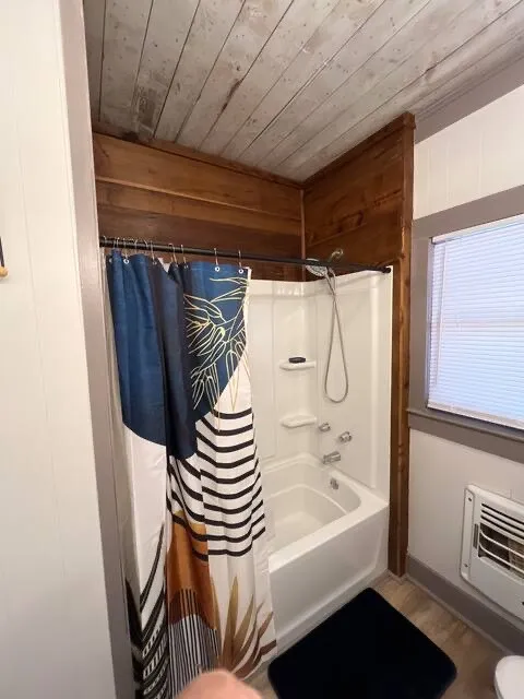 Single Family Residence For Rent in Taylor County , 1426 Cedar Street, Abilene, Texas 79601, 2 Bedroom, 1 Bathroom, Garage spaces, 1,064 Sqft, built in 1926, mls#21376307, Real Estate Agent in Abilene, Homes For Rent in Taylor county, Homes For Rent in Abilene, Realtor in Abilene Texas, Real Estate Brokerage Independent Realty Texas, Luminita Cordes Realtor