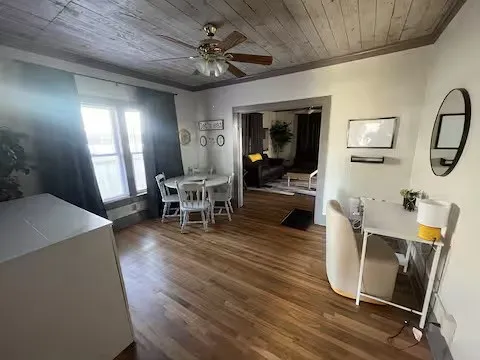 Single Family Residence For Rent in Taylor County , 1426 Cedar Street, Abilene, Texas 79601, 2 Bedroom, 1 Bathroom, Garage spaces, 1,064 Sqft, built in 1926, mls#21376307, Real Estate Agent in Abilene, Homes For Rent in Taylor county, Homes For Rent in Abilene, Realtor in Abilene Texas, Real Estate Brokerage Independent Realty Texas, Luminita Cordes Realtor