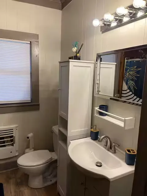 Single Family Residence For Rent in Taylor County , 1426 Cedar Street, Abilene, Texas 79601, 2 Bedroom, 1 Bathroom, Garage spaces, 1,064 Sqft, built in 1926, mls#21376307, Real Estate Agent in Abilene, Homes For Rent in Taylor county, Homes For Rent in Abilene, Realtor in Abilene Texas, Real Estate Brokerage Independent Realty Texas, Luminita Cordes Realtor